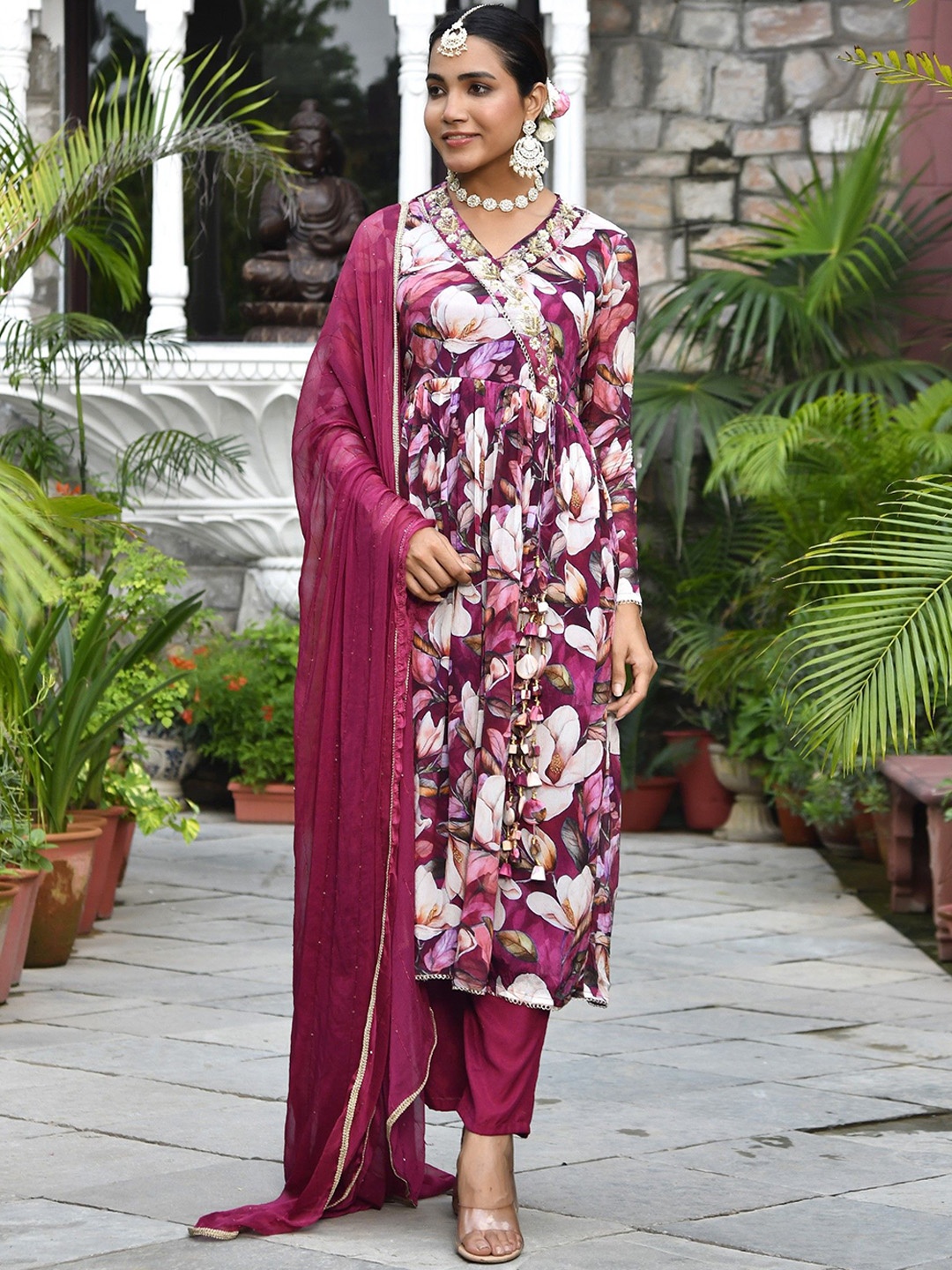 VAASVA JAIPUR Women Floral Printed Angrakha Beads and Stones Kurta with Trousers &Dupatta, Maroon
VAASVA JAIPUR Women Floral Printed Angrakha Beads and Stones Kurta with Trousers &Dupatta, Maroon