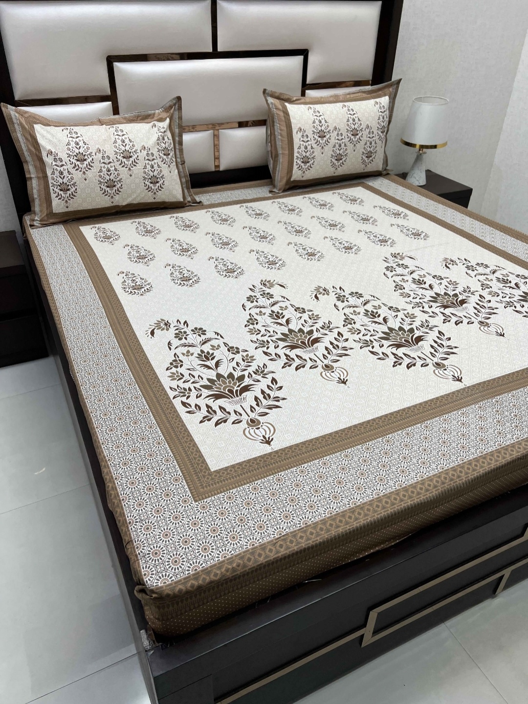 Pure Decor Lifestyle Grey Ethnic Motifs 300 TC Cotton King Bedsheet With 2 Pillow Covers
Pure Decor Lifestyle Grey Ethnic Motifs 300 TC Cotton King Bedsheet With 2 Pillow Covers