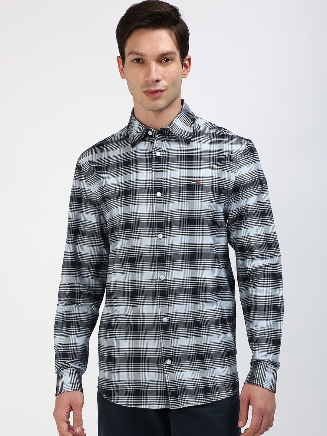 Tommy Hilfiger Men Classic Spread Collar Tartan Checked Cotton Casual Shirt, Blue
Tommy Hilfiger Men Classic Spread Collar Tartan Checked Cotton Casual Shirt, Blue