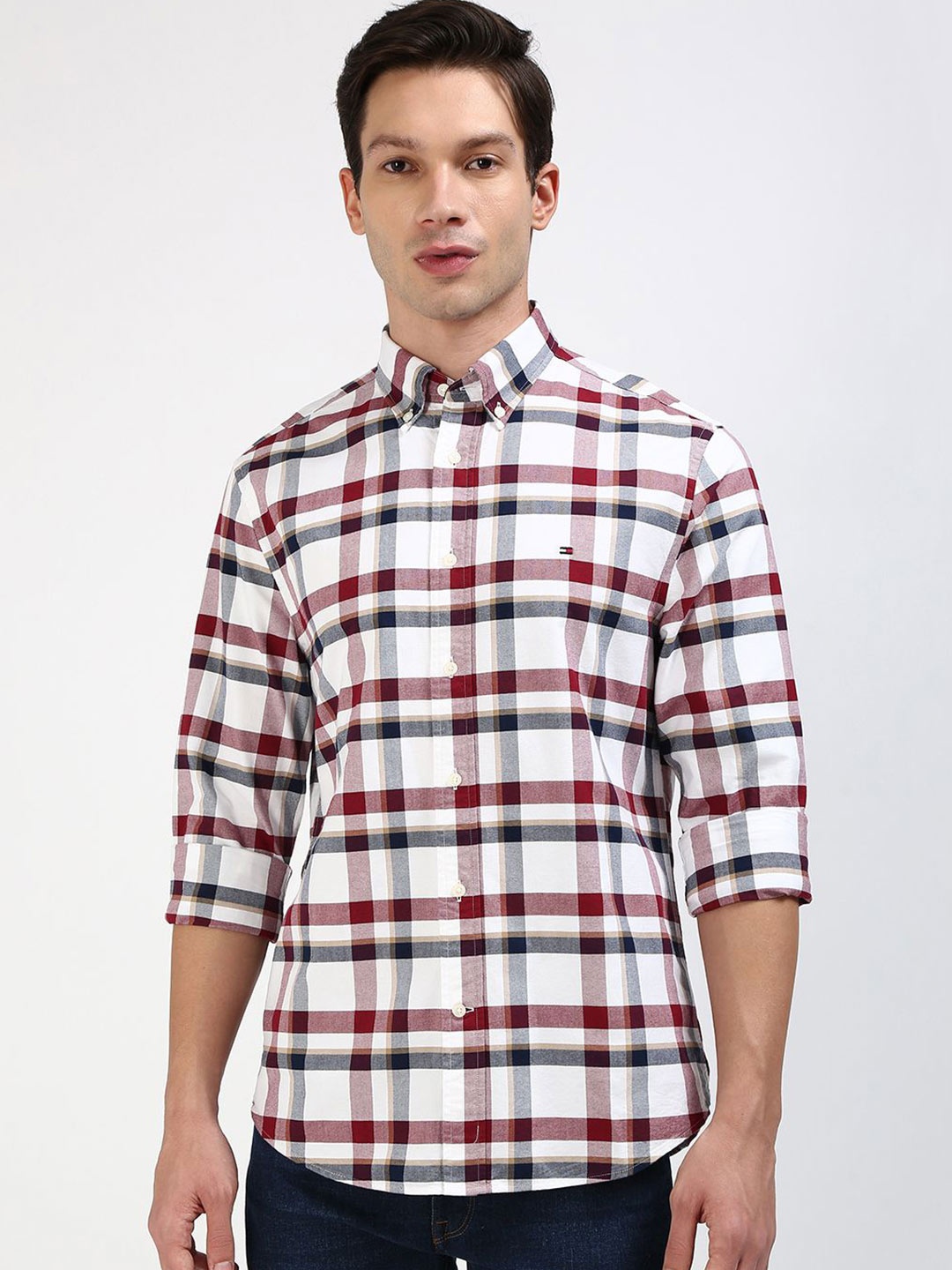 Tommy Hilfiger Men Classic Button-Down Collar Tartan Checked Organic Cotton Casual Shirt, Maroon
Tommy Hilfiger Men Classic Button-Down Collar Tartan Checked Organic Cotton Casual Shirt, Maroon