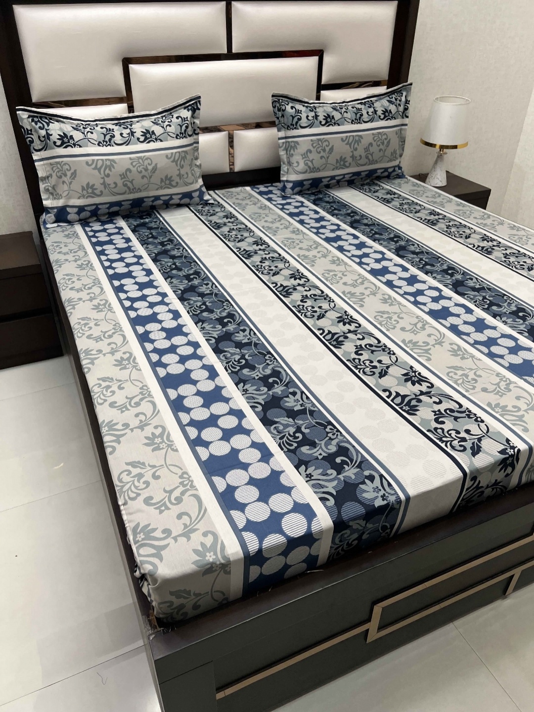 Pure Decor Blue Queen Printed 230 TC Pure Cotton Double Queen Bedsheet & 2 Pillow Covers
Pure Decor Blue Queen Printed 230 TC Pure Cotton Double Queen Bedsheet & 2 Pillow Covers