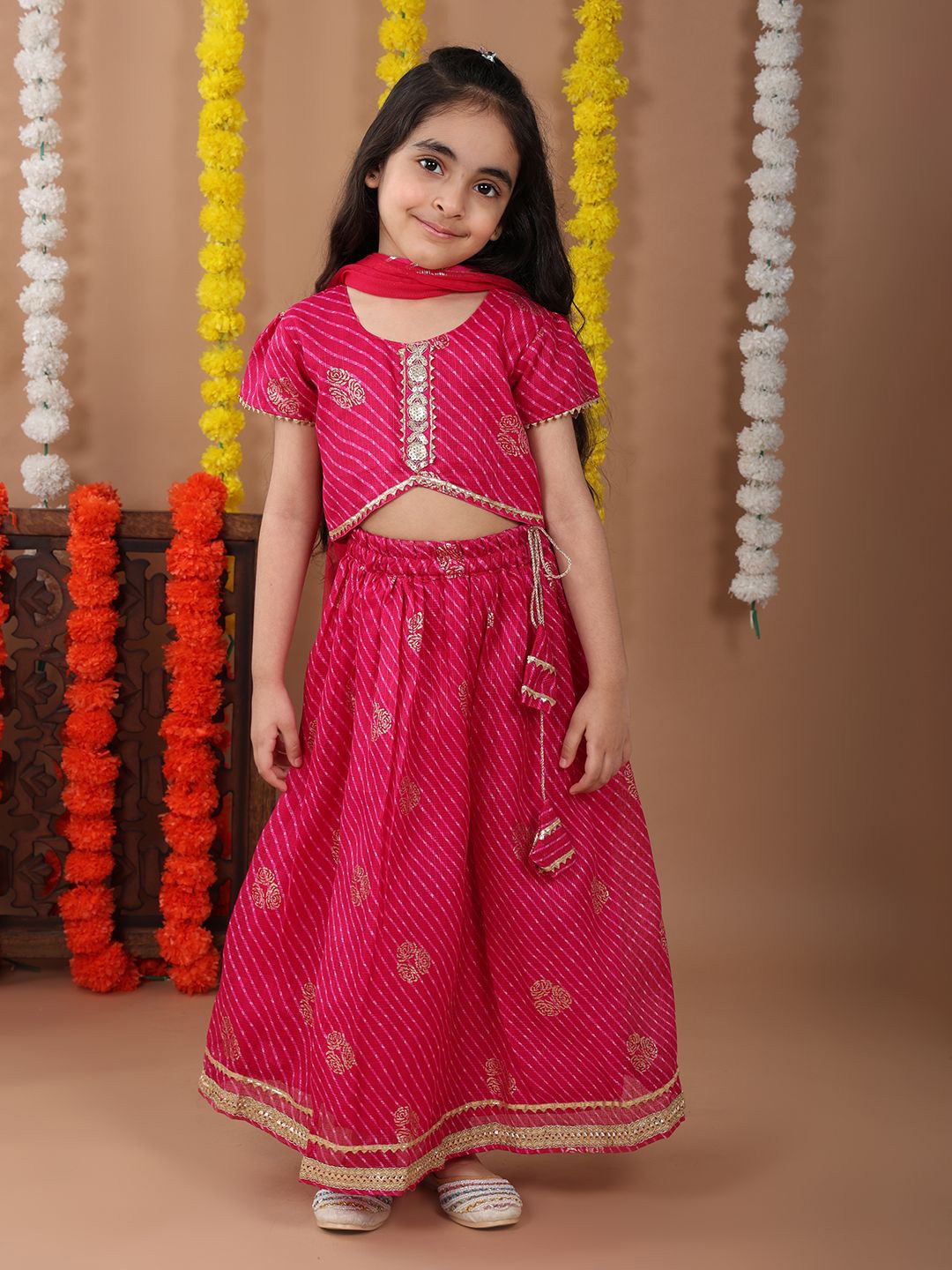 Here&Now X Kinder Kids Girls Embellished Ready to Wear Lehenga & Blouse With Dupatta, Pink
Here&Now X Kinder Kids Girls Embellished Ready to Wear Lehenga & Blouse With Dupatta, Pink