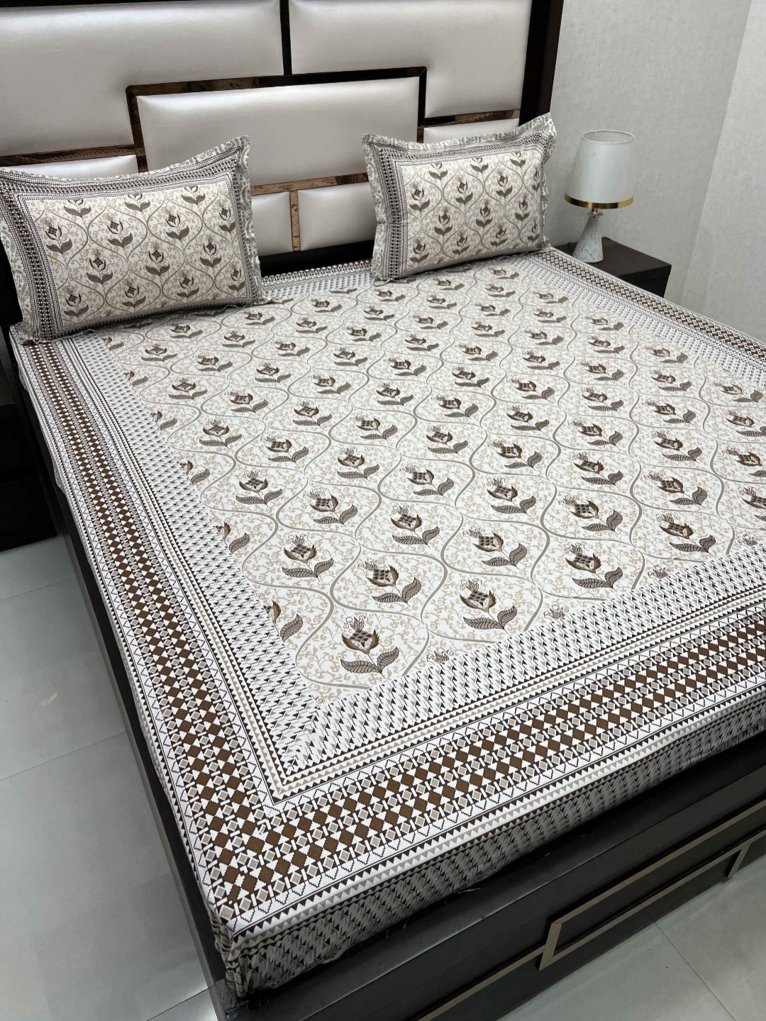 Pure Decor Cotton King Size Double Bedsheet With 2 Pillow Covers 2.74m X 2.74m, Beige
Pure Decor Cotton King Size Double Bedsheet With 2 Pillow Covers 2.74m X 2.74m, Beige