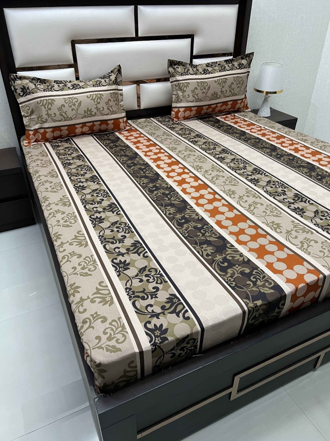 Pure Decor Cotton Queen Size Double Bed Bedsheet With 2 Pillow Covers 2.28m X 2.54m, Brown
Pure Decor Cotton Queen Size Double Bed Bedsheet With 2 Pillow Covers 2.28m X 2.54m, Brown