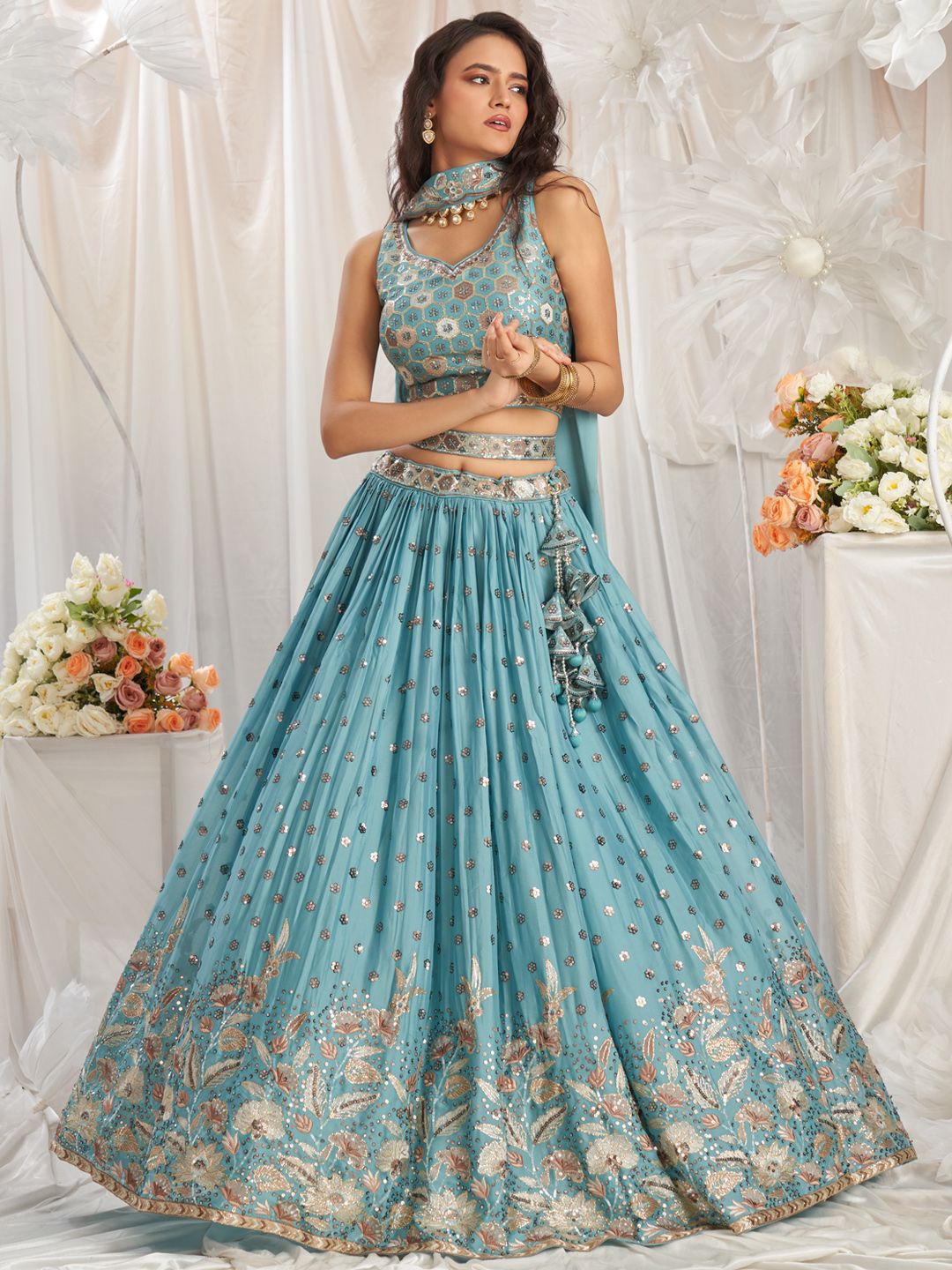 panchhi Embroidered Sequinned Semi Stitched Lehenga & Unstitched Blouse With Dupatta, Turquoise blue
panchhi Embroidered Sequinned Semi Stitched Lehenga & Unstitched Blouse With Dupatta, Turquoise blue