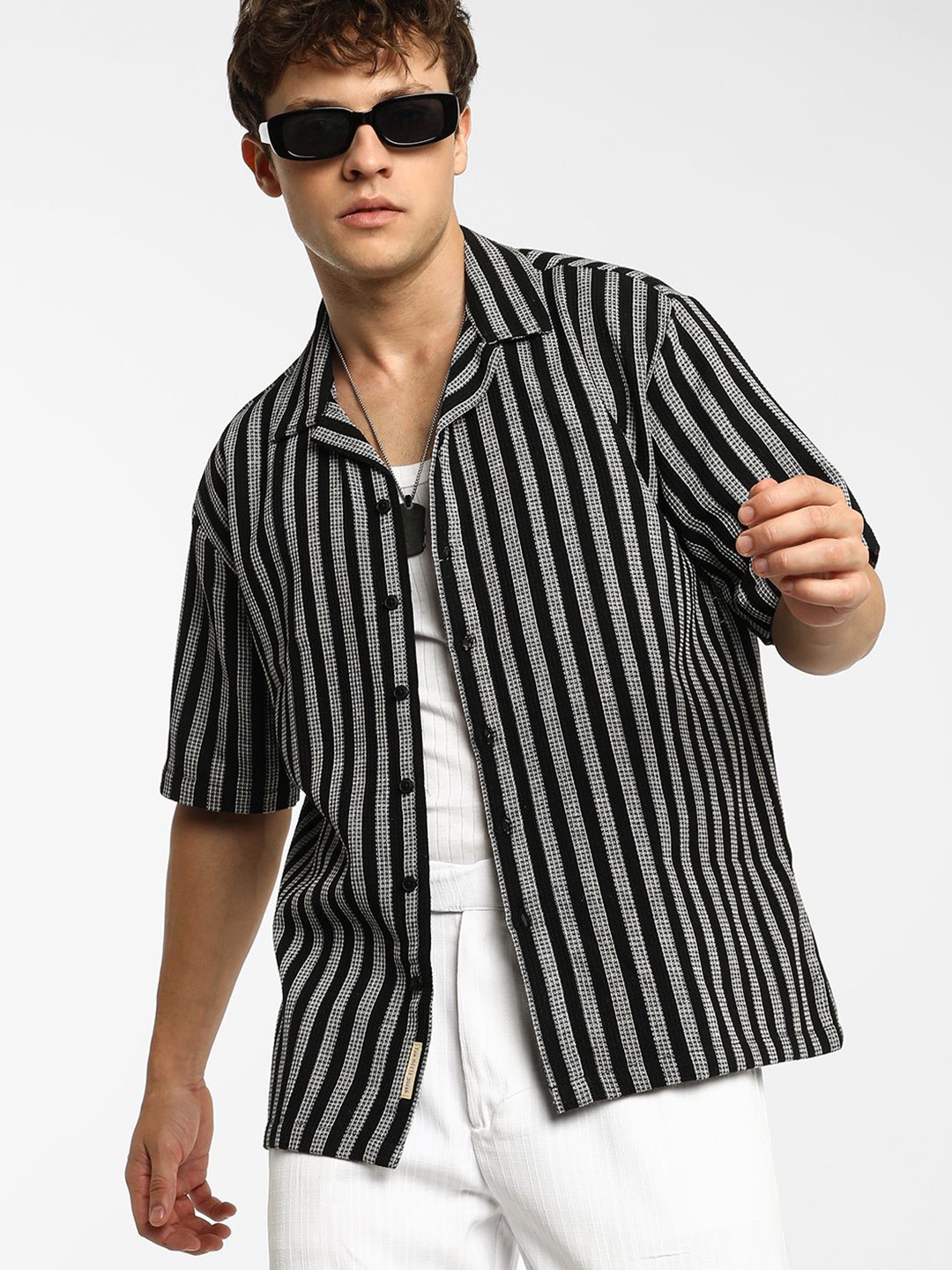 Campus Sutra Men Comfort Cuban Collar Vertical Striped Polycotton Oversized Casual Shirt, Black
Campus Sutra Men Comfort Cuban Collar Vertical Striped Polycotton Oversized Casual Shirt, Black