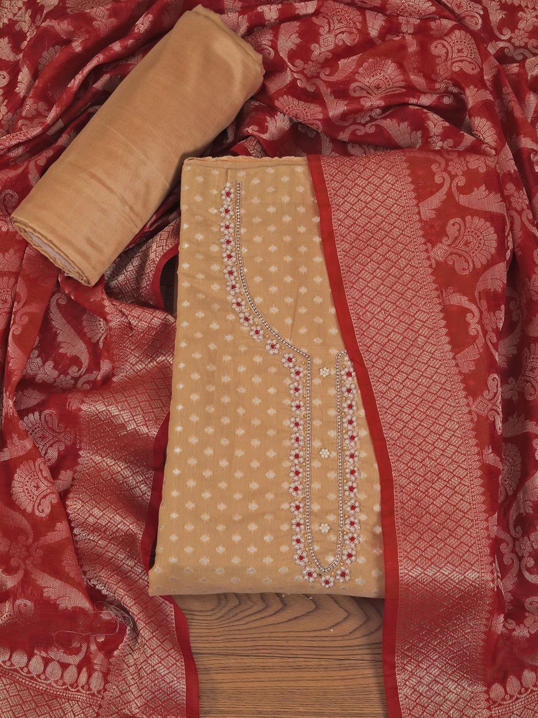 Jaipur Kurti Unstitched Floral Printed Beads and Stones Dress Material With Dupatta, Cream
Jaipur Kurti Unstitched Floral Printed Beads and Stones Dress Material With Dupatta, Cream