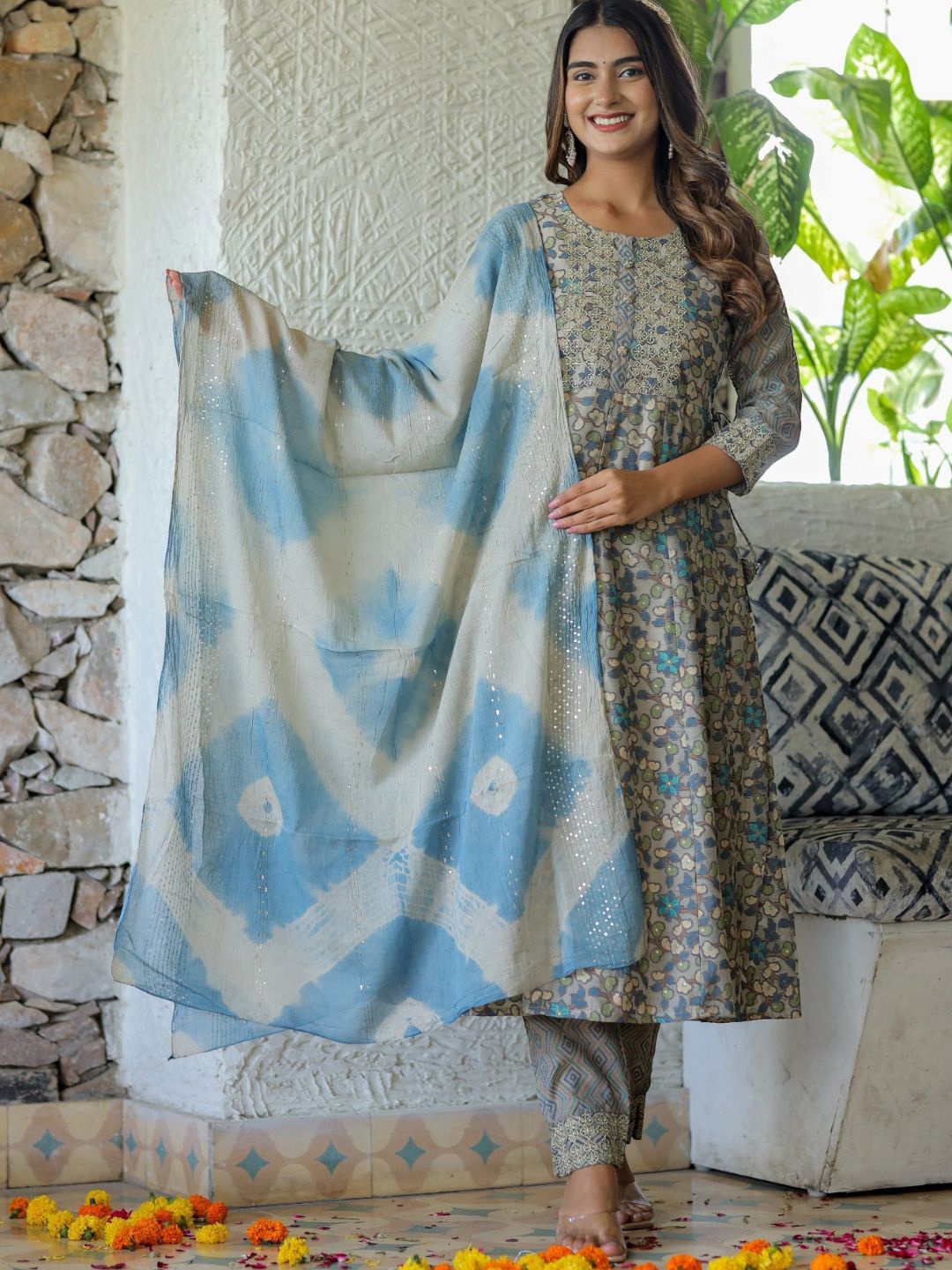 KALINI Floral Printed Regular Thread Work Anarkali Kurta with Trousers & Dupatta, Grey
KALINI Floral Printed Regular Thread Work Anarkali Kurta with Trousers & Dupatta, Grey