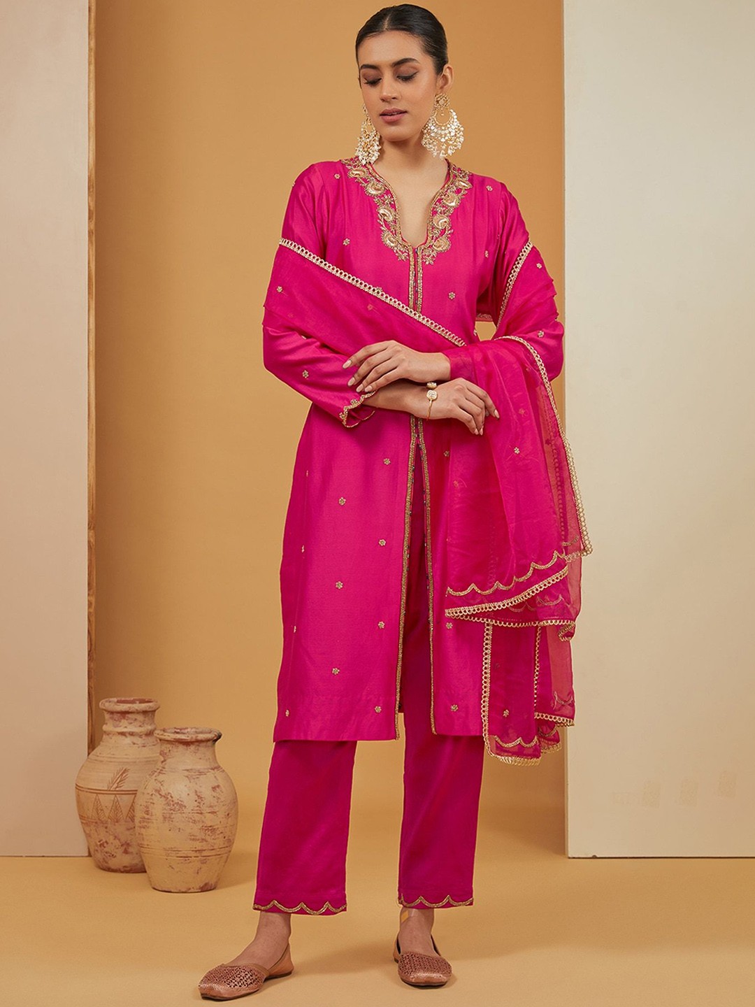 neha khullar Women Ethnic Motifs Embroidered Flared Sleeves Thread Work Handloom Kurta, Pink
neha khullar Women Ethnic Motifs Embroidered Flared Sleeves Thread Work Handloom Kurta, Pink