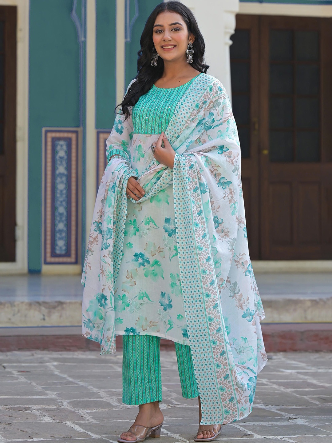 Juniper Floral Printed Sequinned & Mirror Work Straight Kurta with Trousers & Dupatta, Green
Juniper Floral Printed Sequinned & Mirror Work Straight Kurta with Trousers & Dupatta, Green