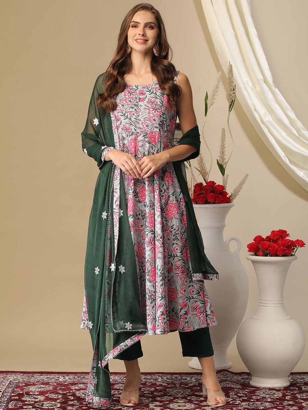 Anni Designer Floral Printed Round Neck Anarkali Kurta with Trousers & Dupatta, Green
Anni Designer Floral Printed Round Neck Anarkali Kurta with Trousers & Dupatta, Green