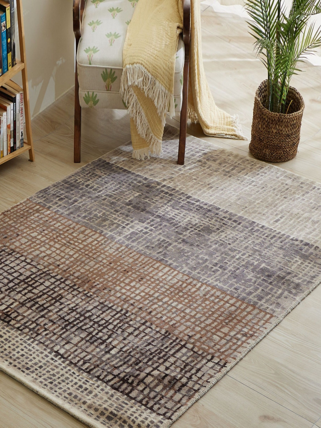 Home Centre Paradis Rafael Beige & Grey Abstract Printed Square Shaped Woven Carpet
Home Centre Paradis Rafael Beige & Grey Abstract Printed Square Shaped Woven Carpet