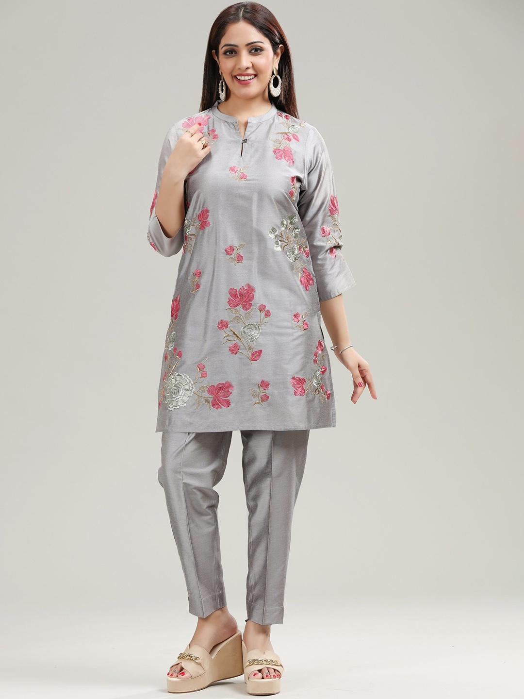 COTTON CULTURE Women Floral Embroidered Regular Thread Work Kurti Co ord Set with Palazzos, Grey
COTTON CULTURE Women Floral Embroidered Regular Thread Work Kurti Co ord Set with Palazzos, Grey