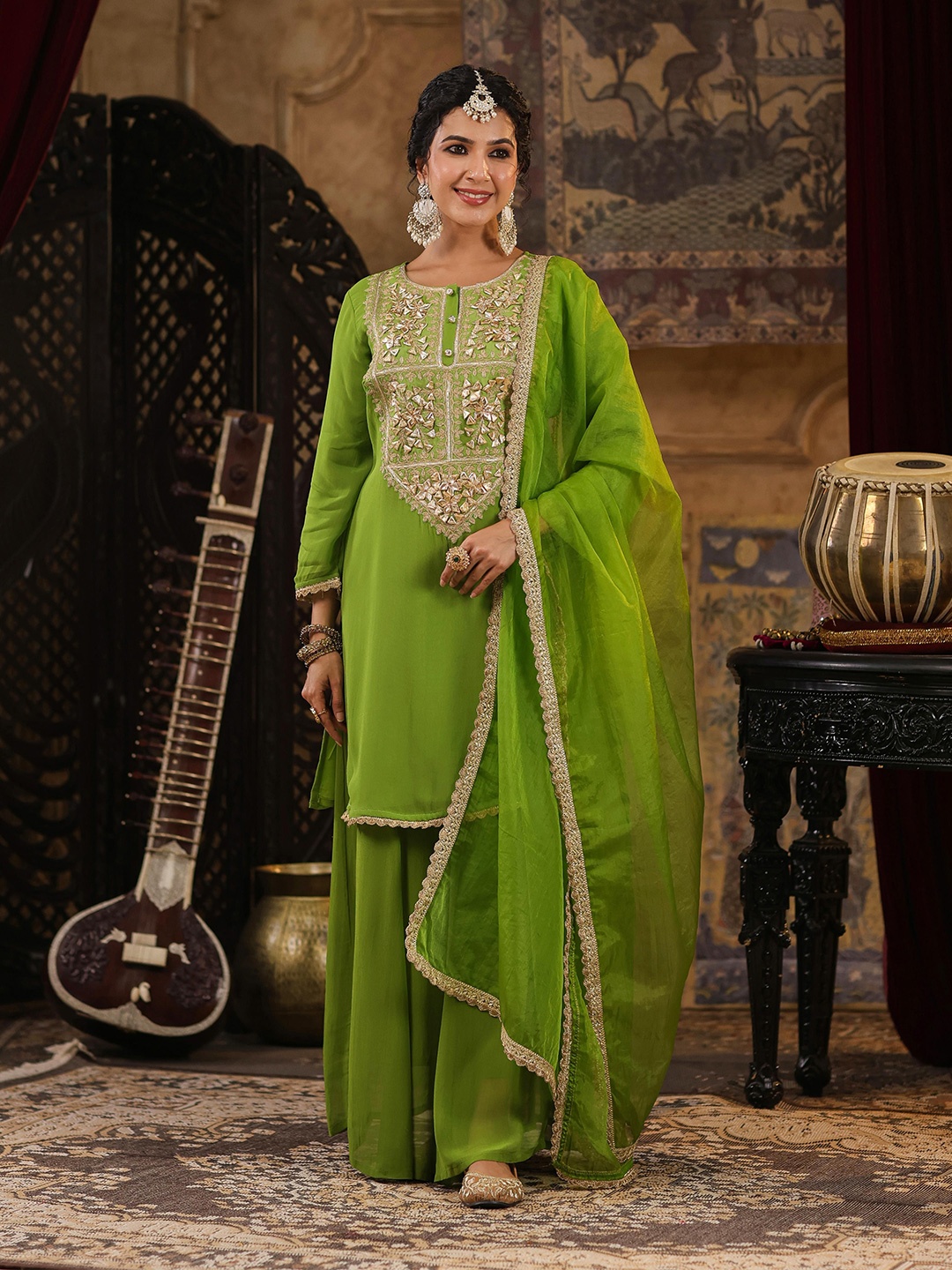 SCAKHI Ethnic Motifs Embroidered Gotta Patti Straight Kurti With Palazzo & Dupatta, Green
SCAKHI Ethnic Motifs Embroidered Gotta Patti Straight Kurti With Palazzo & Dupatta, Green
