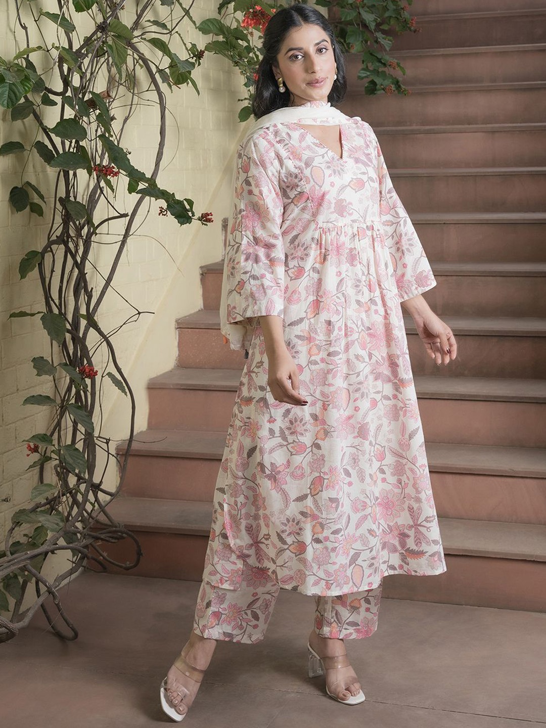 RangDeep Women Floral Printed Kantha Work Pure Cotton Kurta with Trousers & With Dupatta, Cream
RangDeep Women Floral Printed Kantha Work Pure Cotton Kurta with Trousers & With Dupatta, Cream