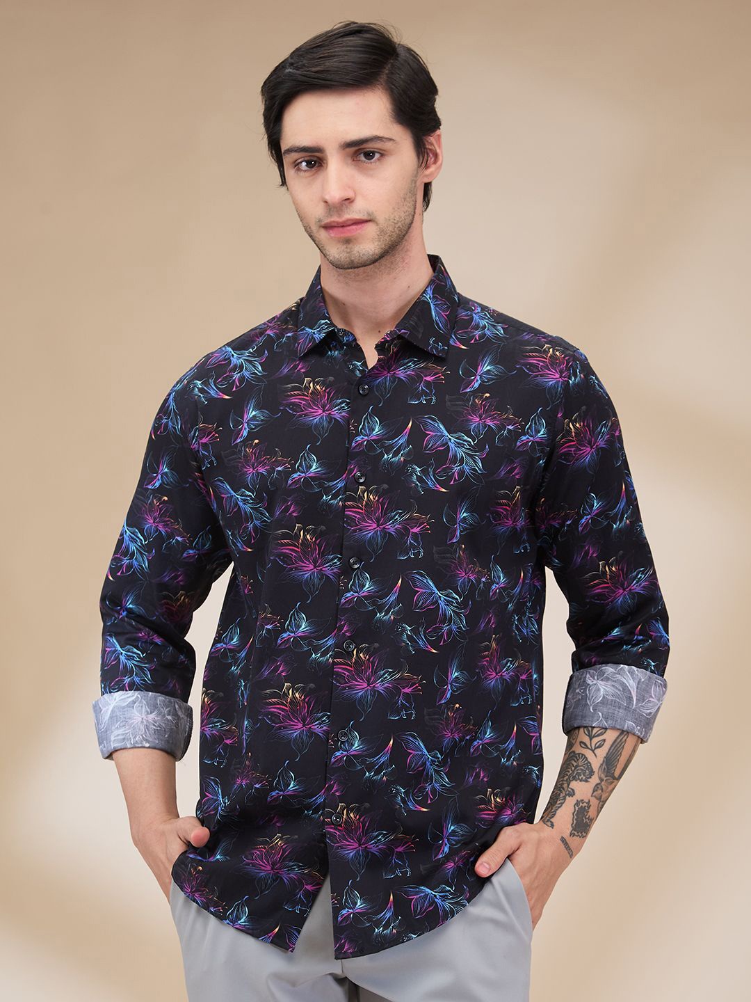 Park Avenue Men Spread Collar Floral Printed Cotton Slim Fit Casual Shirt, Black
Park Avenue Men Spread Collar Floral Printed Cotton Slim Fit Casual Shirt, Black