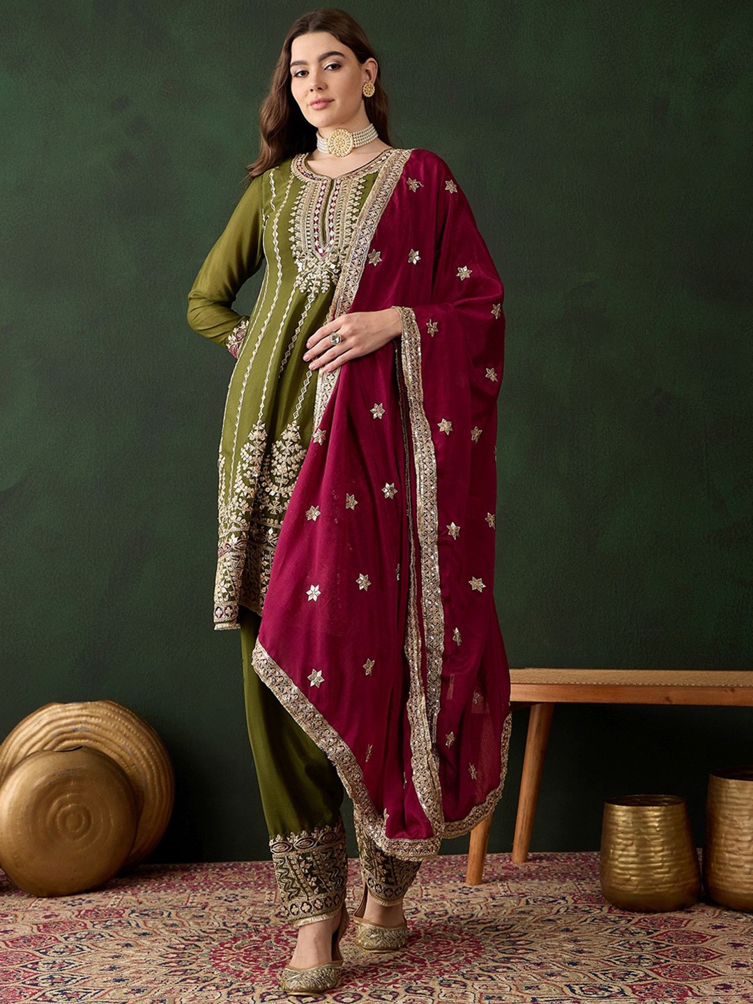 Miss Ethnik Women Ethnic Motifs Embroidered Thread Work Kurta with Trousers & Dupatta, Green
Miss Ethnik Women Ethnic Motifs Embroidered Thread Work Kurta with Trousers & Dupatta, Green