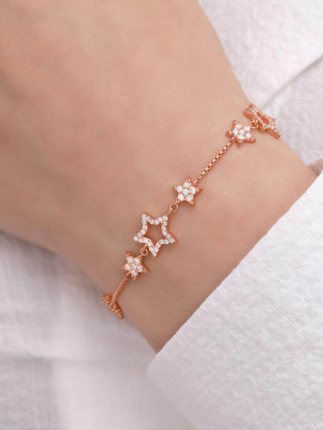 Zavya 925 Sterling Silver Cubic Zirconia Studded Rose Gold-Plated Wraparound Bracelet
Zavya 925 Sterling Silver Cubic Zirconia Studded Rose Gold-Plated Wraparound Bracelet