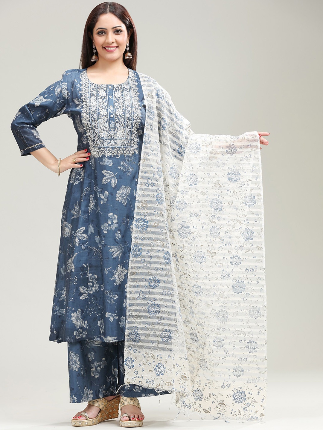 COTTON CULTURE Women Floral Embroidered Pure Cotton Kurta with Palazzos & With Dupatta, Navy blue
COTTON CULTURE Women Floral Embroidered Pure Cotton Kurta with Palazzos & With Dupatta, Navy blue