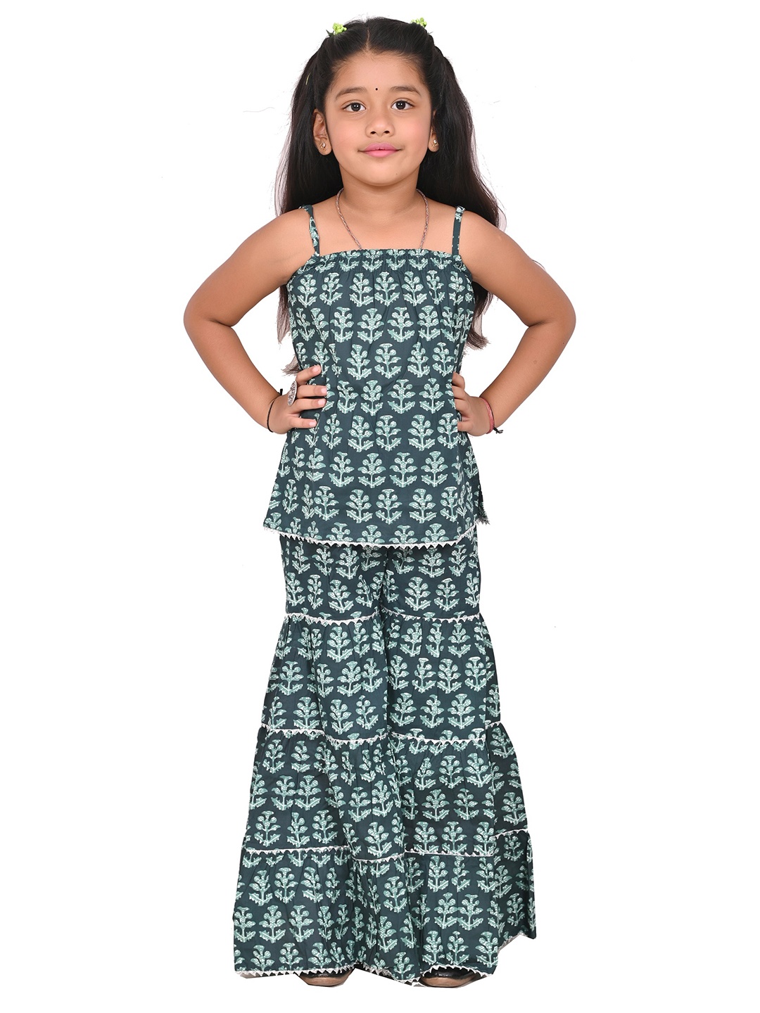 Cloth Bites Girls Floral Printed Regular Pure Cotton Kurti with Sharara Set, Green
Cloth Bites Girls Floral Printed Regular Pure Cotton Kurti with Sharara Set, Green