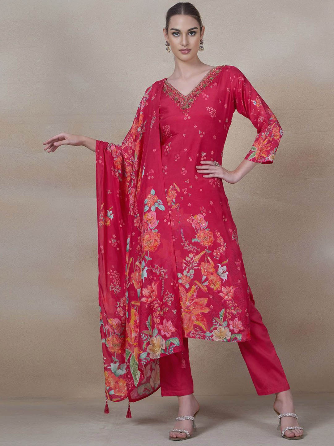 Rang by Indya Women Floral Printed Regular Kurta with Trousers & With Dupatta, Pink
Rang by Indya Women Floral Printed Regular Kurta with Trousers & With Dupatta, Pink
