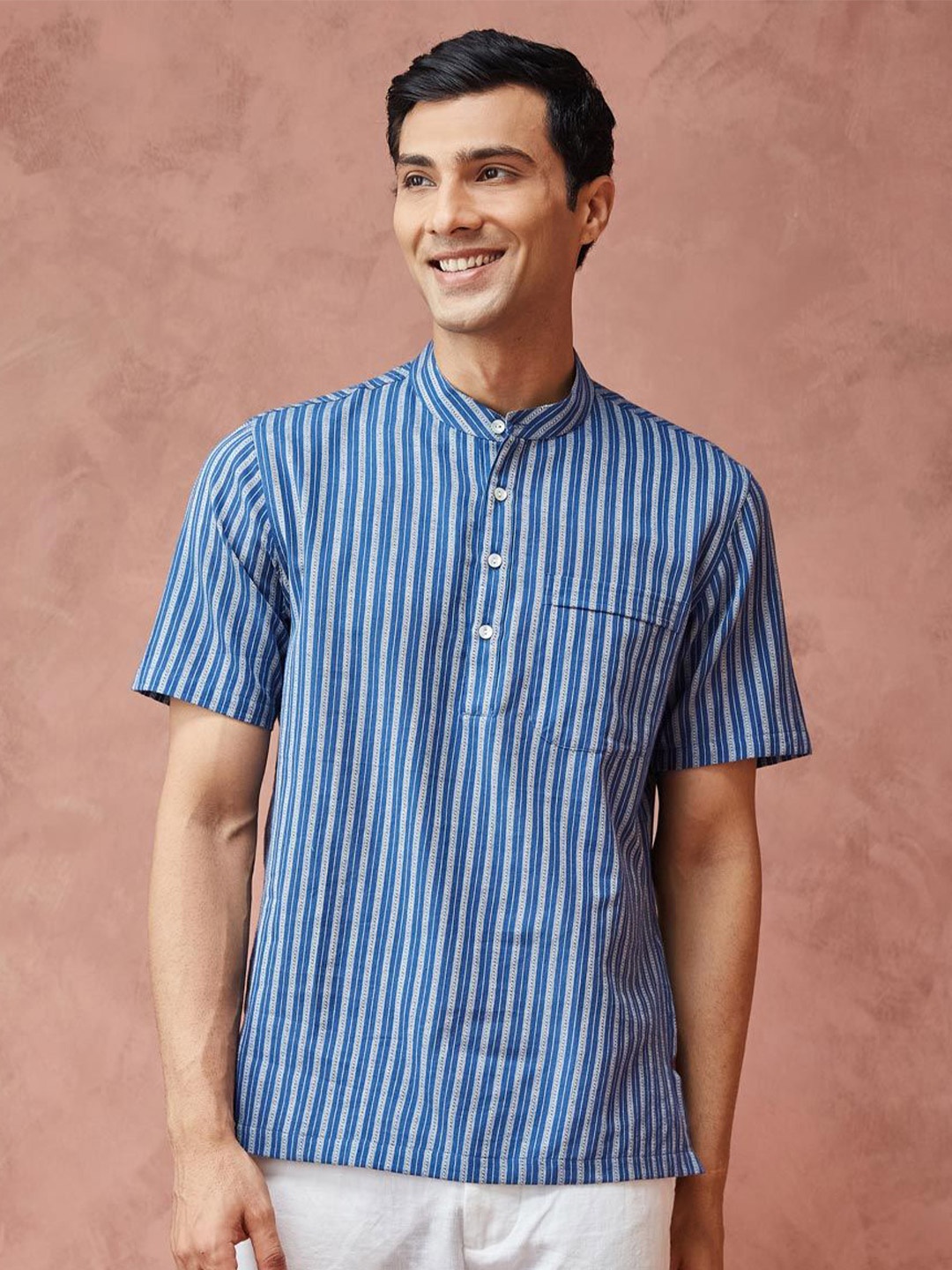 Fabindia Men Band Collar Vertical Striped Cotton Relaxed Fit Casual Shirt, Navy blue
Fabindia Men Band Collar Vertical Striped Cotton Relaxed Fit Casual Shirt, Navy blue