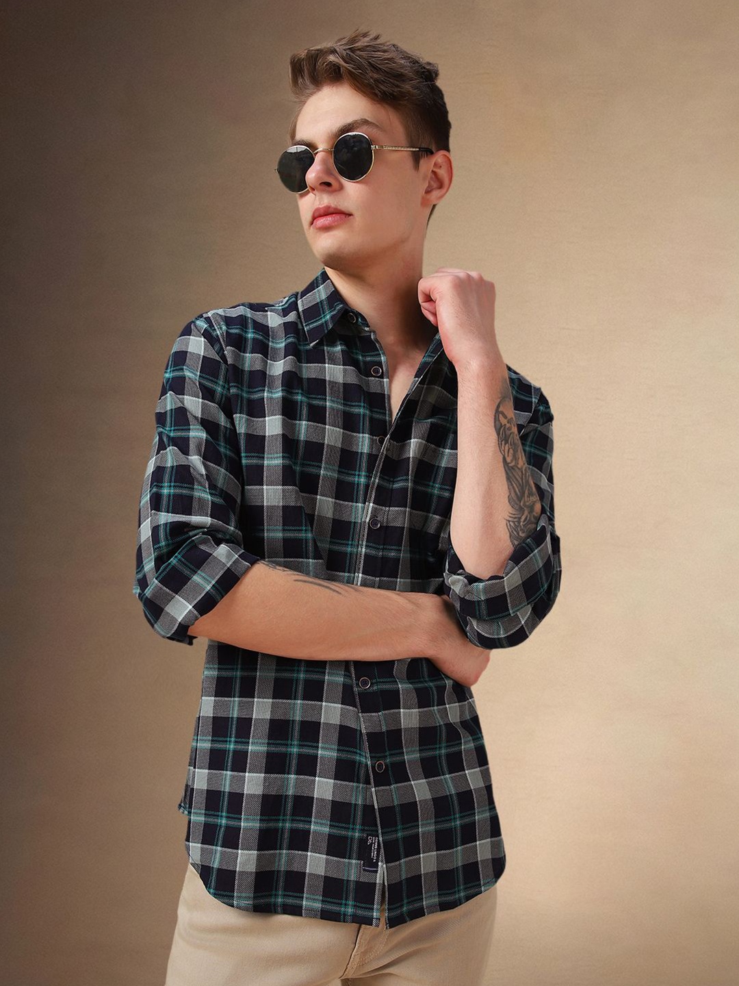 Dennis Lingo Men Spread Collar Tartan Checked Cotton Relaxed Fit Casual Shirt, Navy blue
Dennis Lingo Men Spread Collar Tartan Checked Cotton Relaxed Fit Casual Shirt, Navy blue