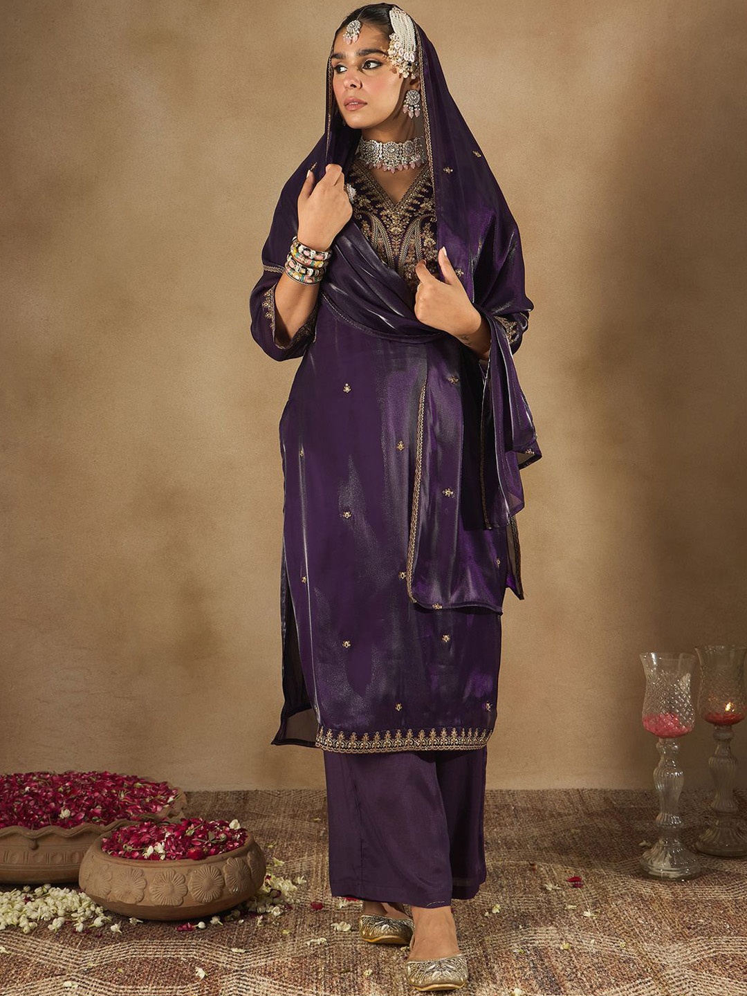Indo Era Women Ethnic Motifs Embroidered Regular Kurta with Trousers & With Dupatta, Purple
Indo Era Women Ethnic Motifs Embroidered Regular Kurta with Trousers & With Dupatta, Purple