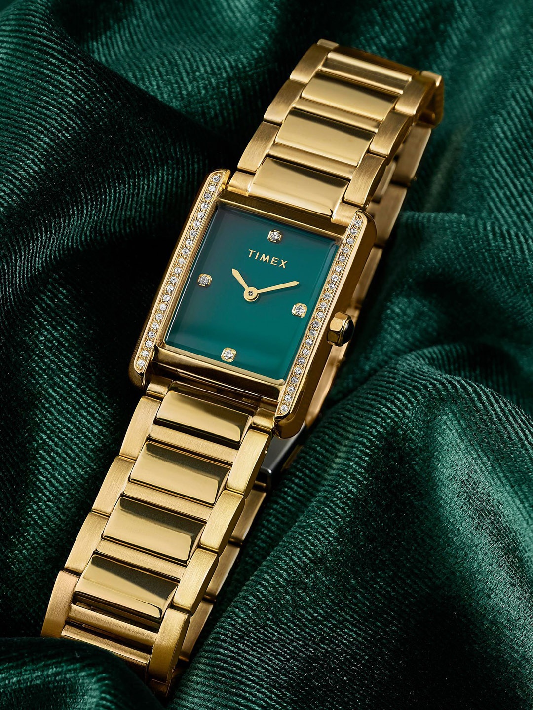 Timex Women Brass Embellished Dial & Stainless Steel Straps Analogue Watch TW2W87500UJ, Green
Timex Women Brass Embellished Dial & Stainless Steel Straps Analogue Watch TW2W87500UJ, Green