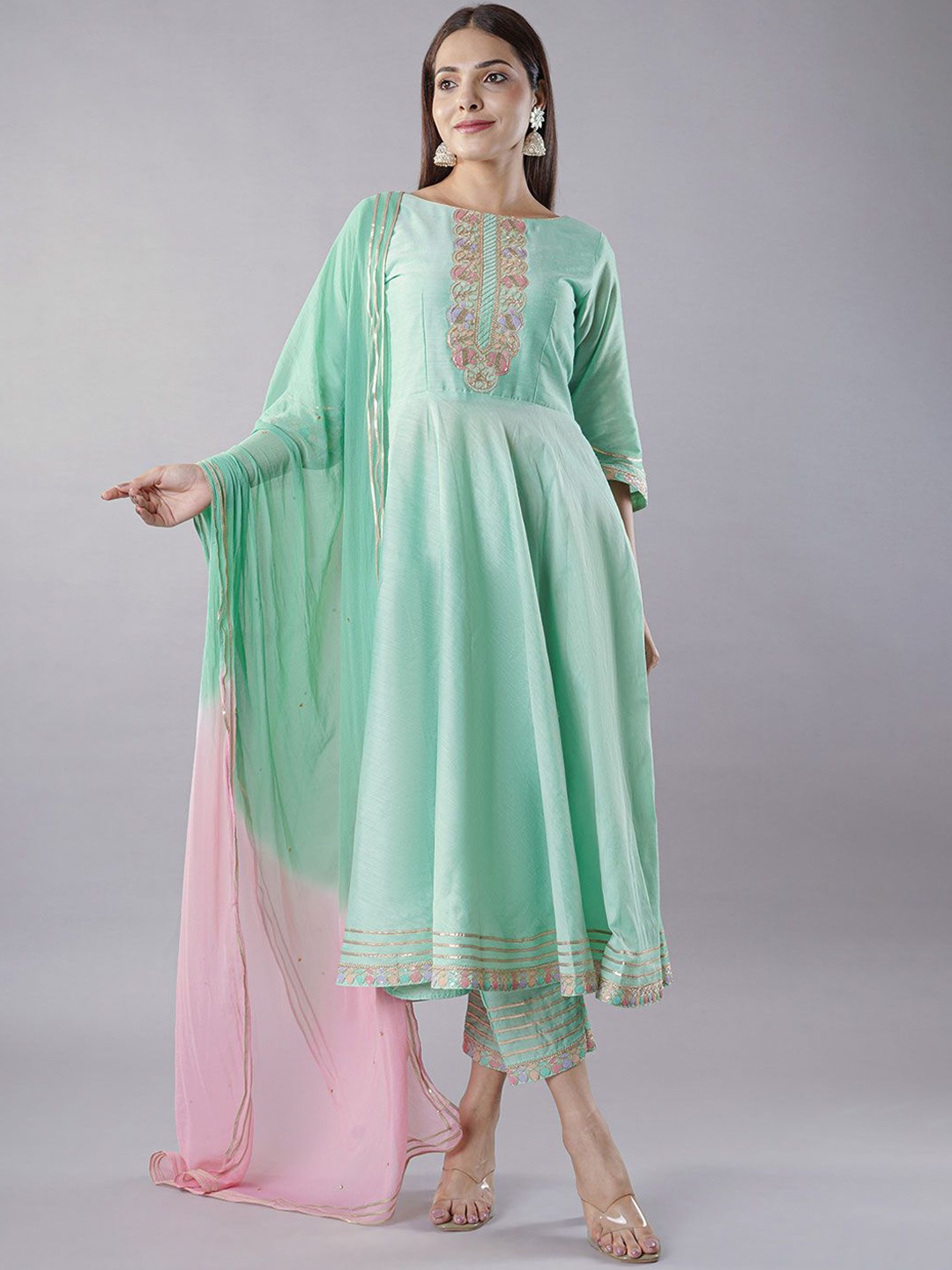 Utsav Fashion Women Ethnic Motifs Thread Work Kurta with Trousers & With Dupatta, Sea green
Utsav Fashion Women Ethnic Motifs Thread Work Kurta with Trousers & With Dupatta, Sea green