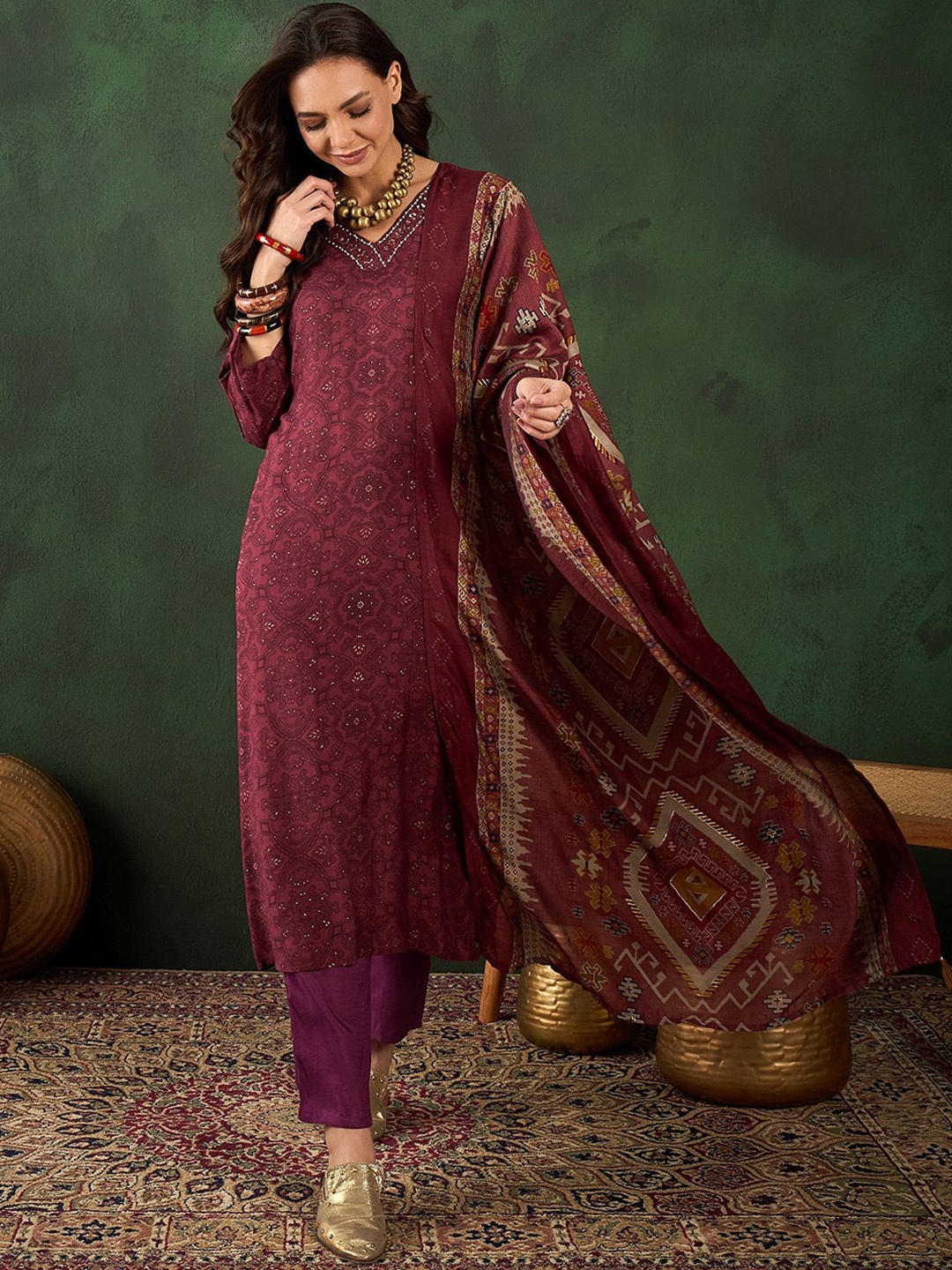 Vastramyaa Women Floral Printed Regular Mirror Work Kurta with Trousers & With Dupatta, Maroon
Vastramyaa Women Floral Printed Regular Mirror Work Kurta with Trousers & With Dupatta, Maroon