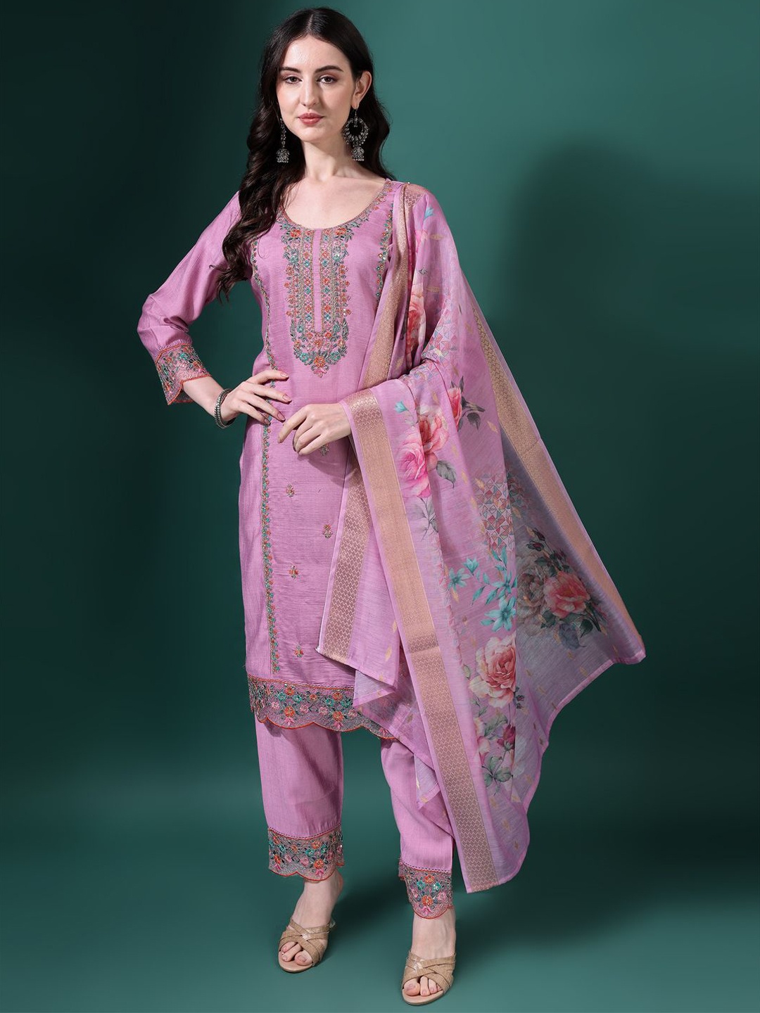 KALINI Women Ethnic Motifs Embroidered Sequinned Kurta with Trousers & With Dupatta, Purple
KALINI Women Ethnic Motifs Embroidered Sequinned Kurta with Trousers & With Dupatta, Purple