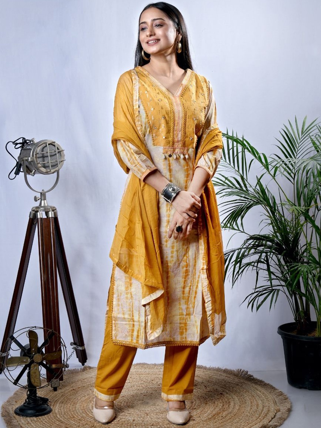 EKISHA Women Embroidered Regular Mirror Work Pure Cotton Kurta with Trousers & With Dupatta, Yellow
EKISHA Women Embroidered Regular Mirror Work Pure Cotton Kurta with Trousers & With Dupatta, Yellow