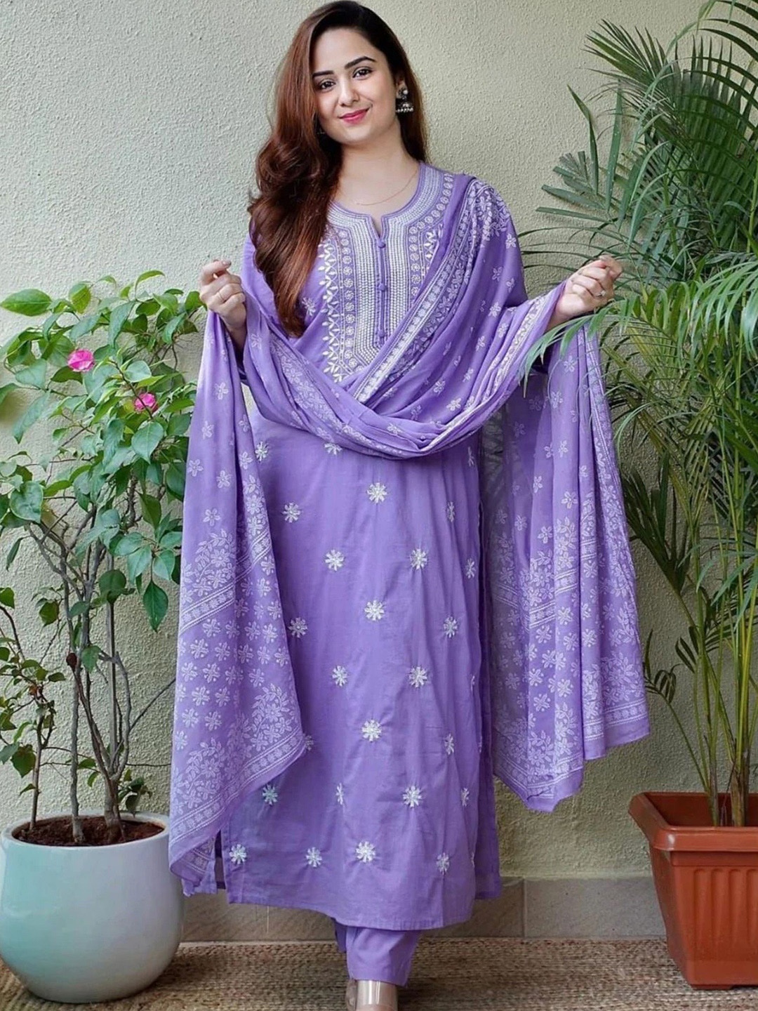 NIZA FASHION Women Embroidered Thread Work Pure Cotton Kurta With Trousers & Dupatta, Lavender
NIZA FASHION Women Embroidered Thread Work Pure Cotton Kurta With Trousers & Dupatta, Lavender