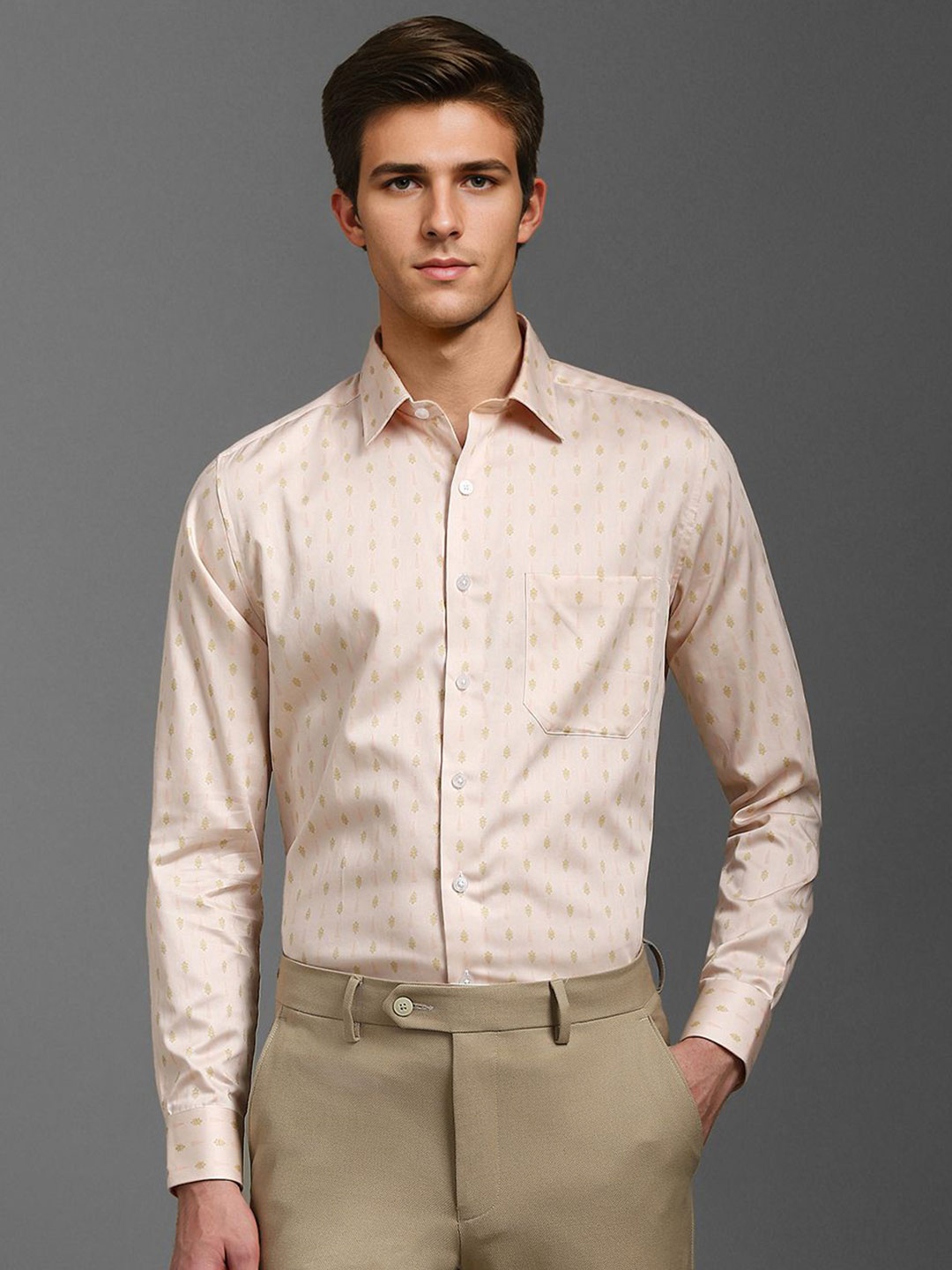 Louis Philippe Men Spread Collar Conversational Printed Cotton Slim Fit Formal Shirt, Beige
Louis Philippe Men Spread Collar Conversational Printed Cotton Slim Fit Formal Shirt, Beige