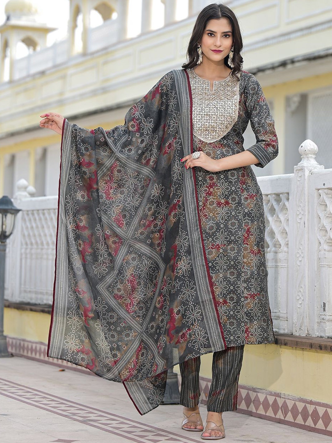 AKS Couture Women Ethnic Motifs Yoke Design Patchwork Kurta with Trousers & Dupatta, Grey
AKS Couture Women Ethnic Motifs Yoke Design Patchwork Kurta with Trousers & Dupatta, Grey