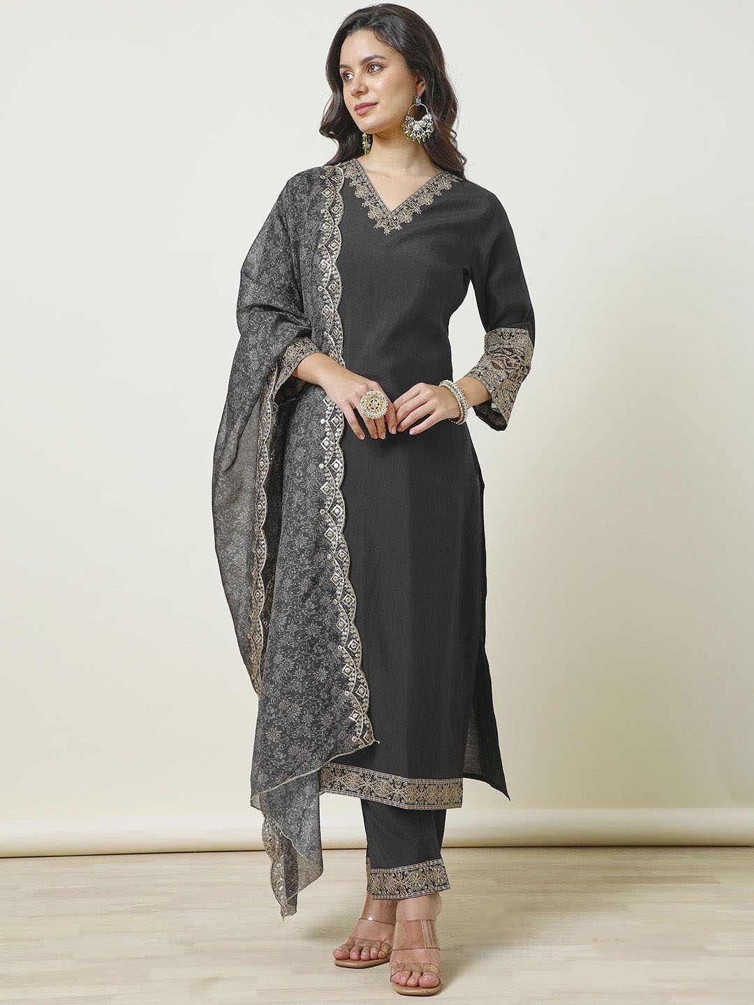 Soch Floral Embroidered V-Neck Regular Sequinned Kurta With Trouser With Dupatta, Black
Soch Floral Embroidered V-Neck Regular Sequinned Kurta With Trouser With Dupatta, Black