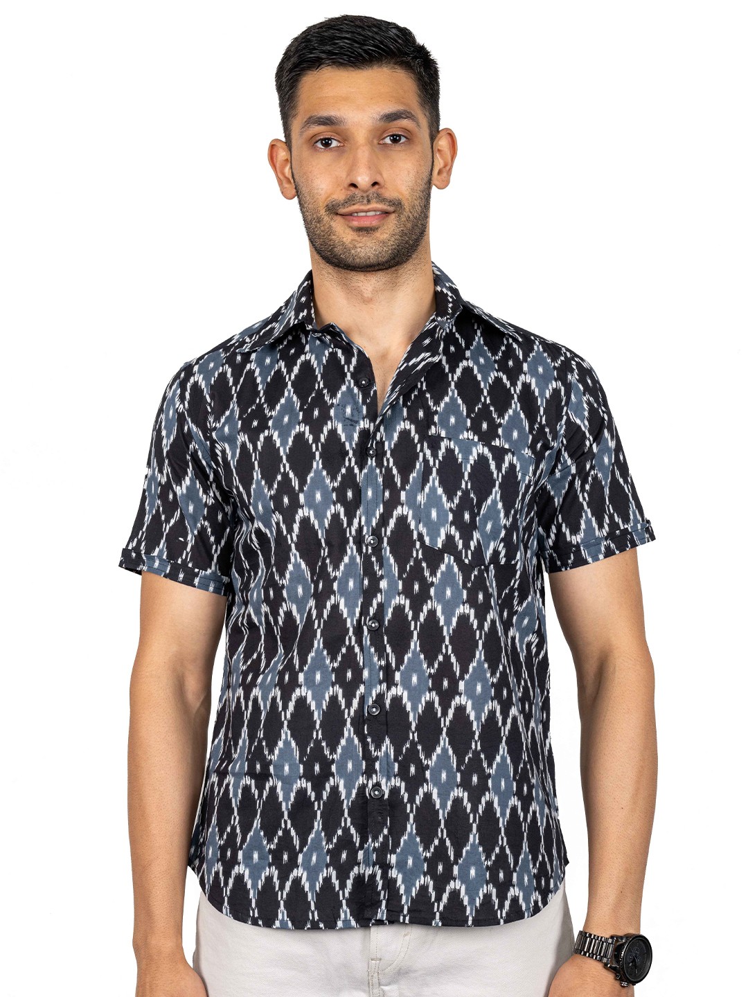 OnlyMenGrooming Men Modern Spread Collar Abstract Printed Cotton Casual Shirt, Black
OnlyMenGrooming Men Modern Spread Collar Abstract Printed Cotton Casual Shirt, Black