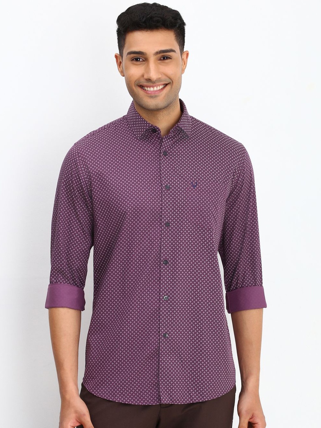 Allen Solly Men Spread Collar Geometric Printed Cotton Slim Fit Casual Shirt, Purple
Allen Solly Men Spread Collar Geometric Printed Cotton Slim Fit Casual Shirt, Purple