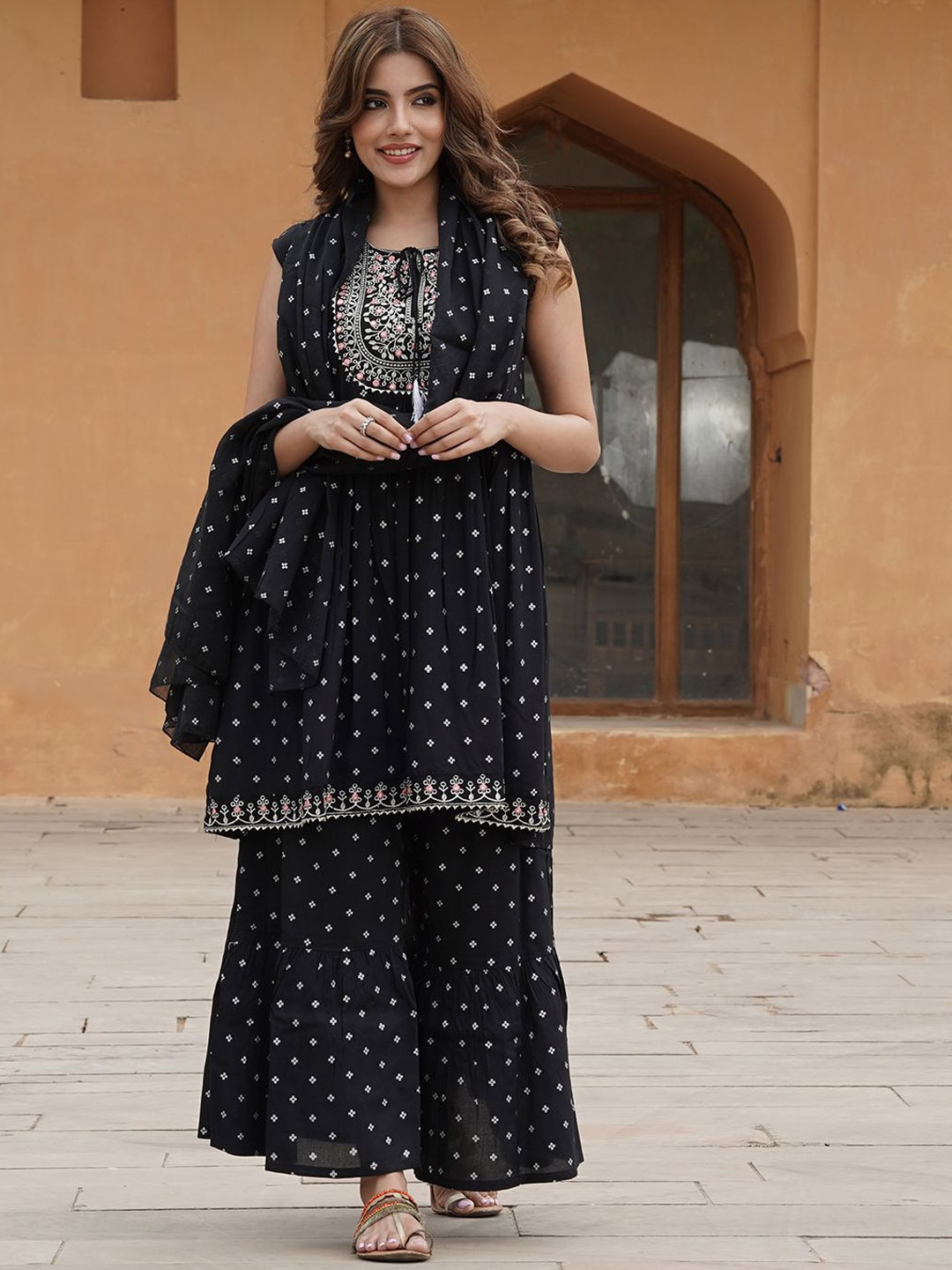 BAESD Floral Embroidered Thread Work Tie-Up Neck A-Line Kurta with Sharara & Dupatta, Black
BAESD Floral Embroidered Thread Work Tie-Up Neck A-Line Kurta with Sharara & Dupatta, Black