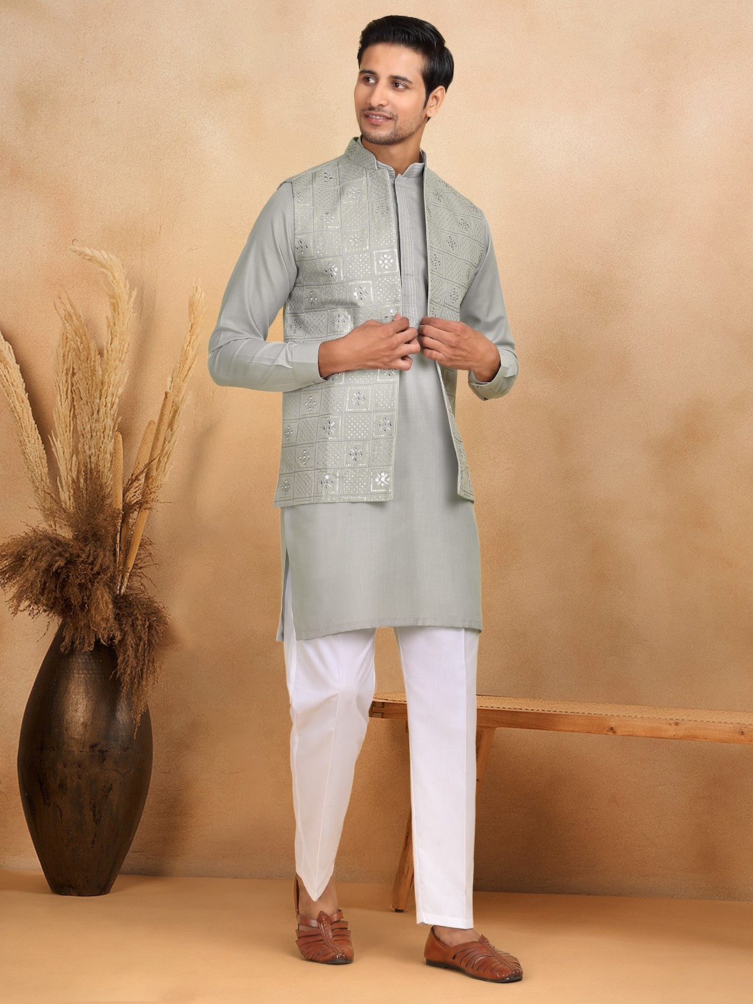 KRAFT INDIA LUXE Men Pure Cotton Embroidered Kurta & Trousers With Nehru Jacket, Grey
KRAFT INDIA LUXE Men Pure Cotton Embroidered Kurta & Trousers With Nehru Jacket, Grey