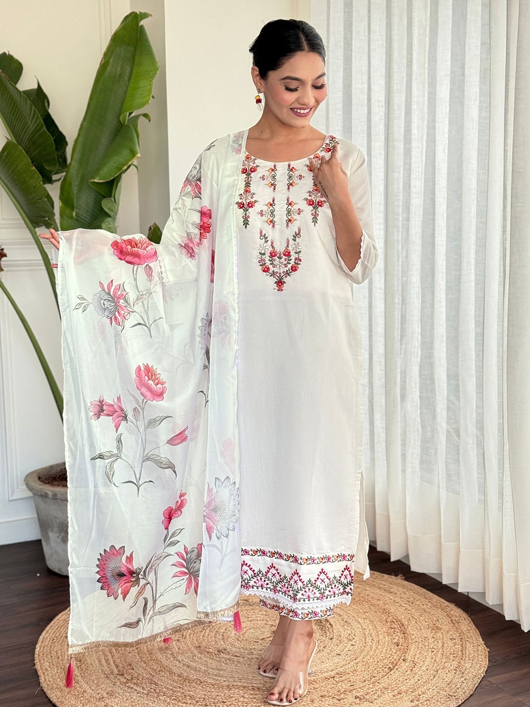 NIZA FASHION Women Embroidered Regular Thread Work Kurta With Trousers & Dupatta, White
NIZA FASHION Women Embroidered Regular Thread Work Kurta With Trousers & Dupatta, White