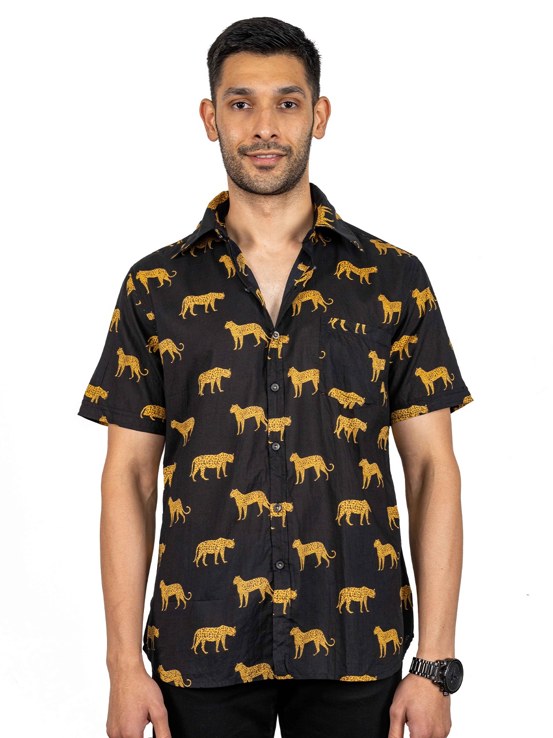 OnlyMenGrooming Men Modern Spread Collar Conversational Printed Cotton Casual Shirt, Black
OnlyMenGrooming Men Modern Spread Collar Conversational Printed Cotton Casual Shirt, Black