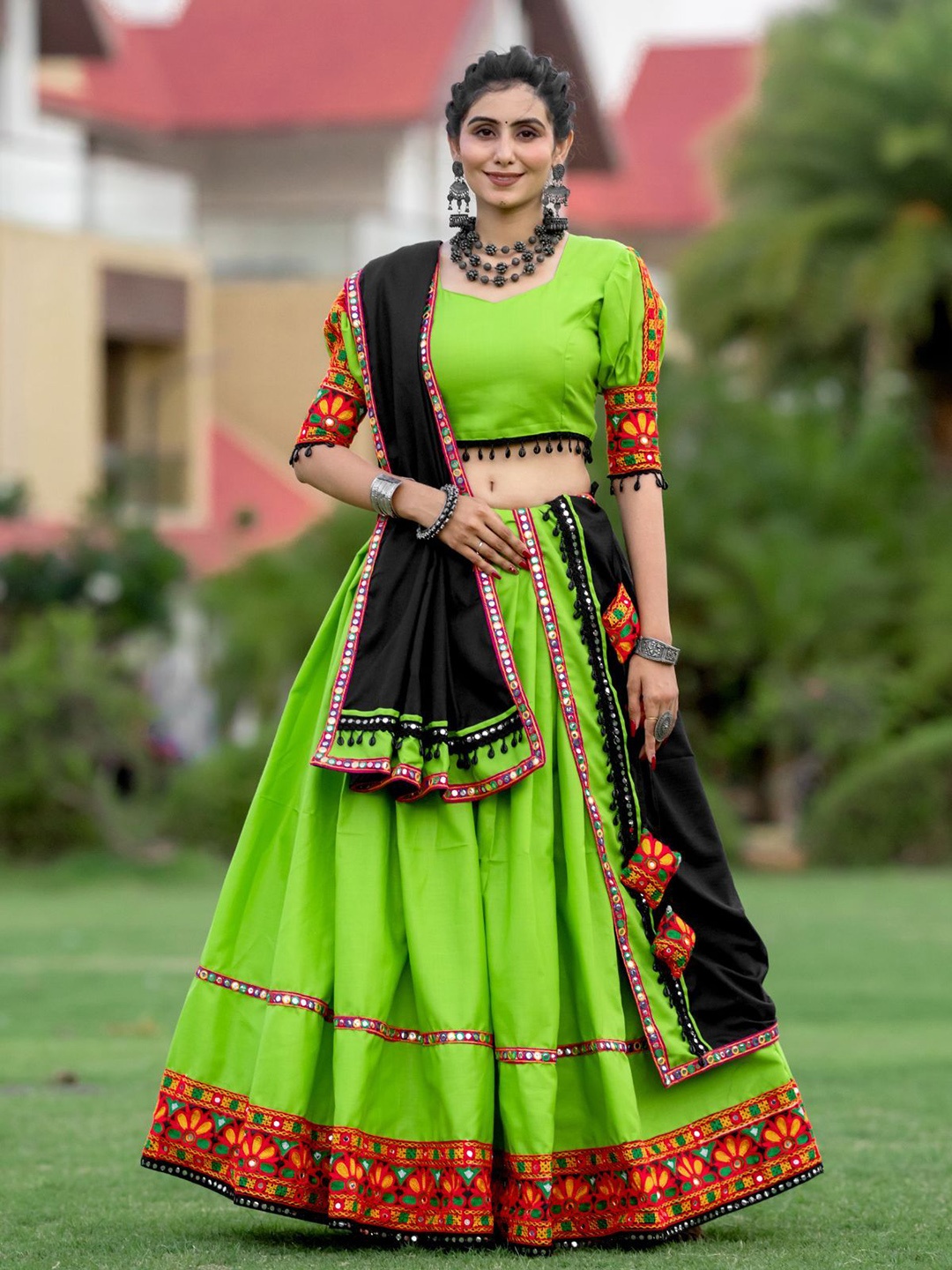 ODETTE Embroidered Mirror Work Ready to Wear Lehenga & Unstitched Blouse With Dupatta, Green
ODETTE Embroidered Mirror Work Ready to Wear Lehenga & Unstitched Blouse With Dupatta, Green