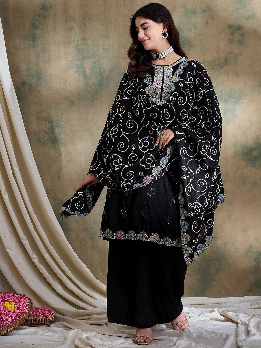 Miss Ethnik Floral Embroidered Round Neck Straight Kurta with Palazzos & Dupatta, Black
Miss Ethnik Floral Embroidered Round Neck Straight Kurta with Palazzos & Dupatta, Black