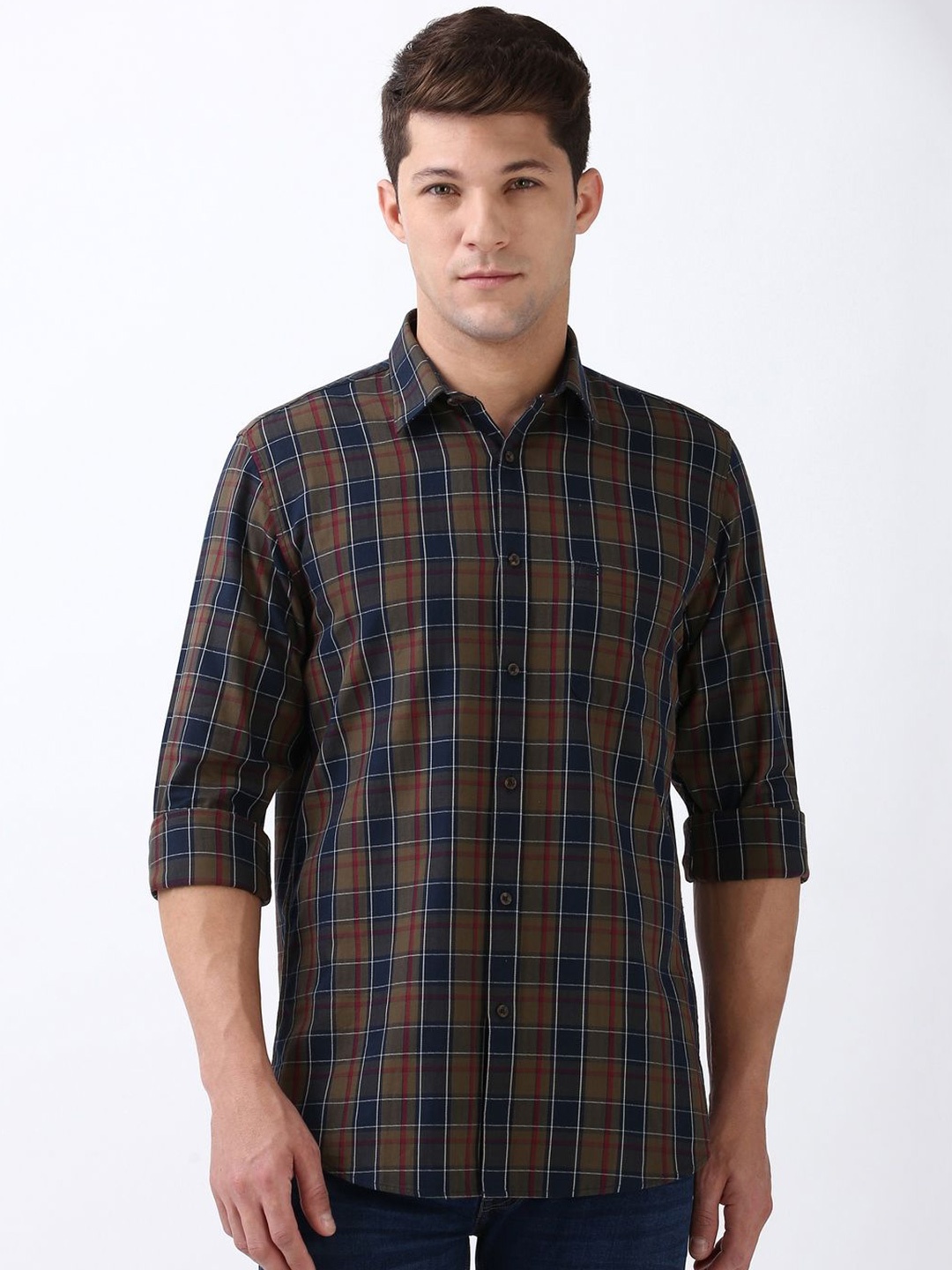 Peter England Casuals Men Spread Collar Checked Cotton Slim Fit Casual Shirt, Brown
Peter England Casuals Men Spread Collar Checked Cotton Slim Fit Casual Shirt, Brown