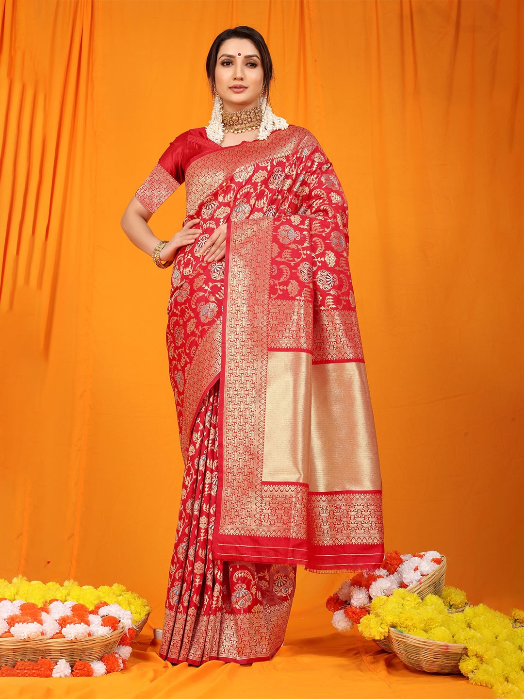 Royal Rajgharana Saree Woven Design Zari Pure Silk Traditional Banarasi Sarees, Red
Royal Rajgharana Saree Woven Design Zari Pure Silk Traditional Banarasi Sarees, Red