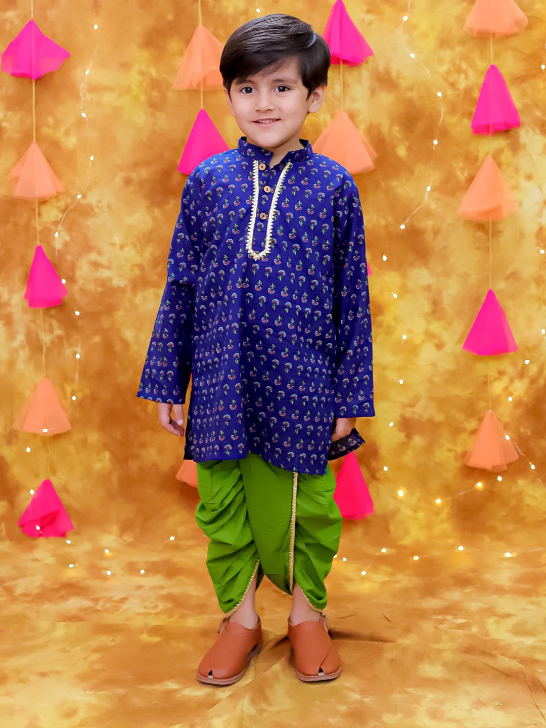 KID1 Boys Ethnic Motifs Printed Gotta Patti Pure Cotton Straight Kurta & Dhoti Pants, Blue
KID1 Boys Ethnic Motifs Printed Gotta Patti Pure Cotton Straight Kurta & Dhoti Pants, Blue
