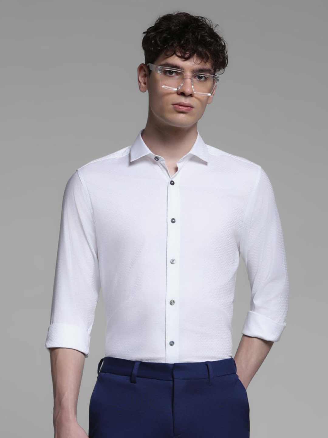 Jack & Jones Men Cutaway Collar Solid Cotton Slim Fit Casual Shirt, White
Jack & Jones Men Cutaway Collar Solid Cotton Slim Fit Casual Shirt, White