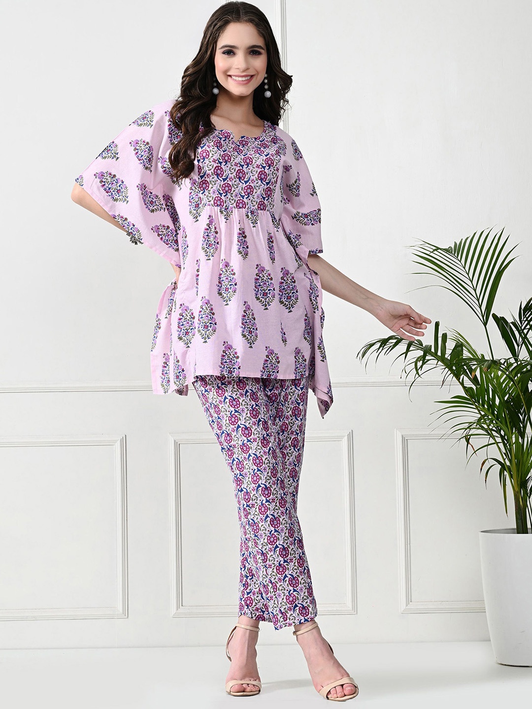Laado - Pamper Yourself Round Neck Printed Pure Cotton Kaftan Top With Trousers, Pink
Laado - Pamper Yourself Round Neck Printed Pure Cotton Kaftan Top With Trousers, Pink